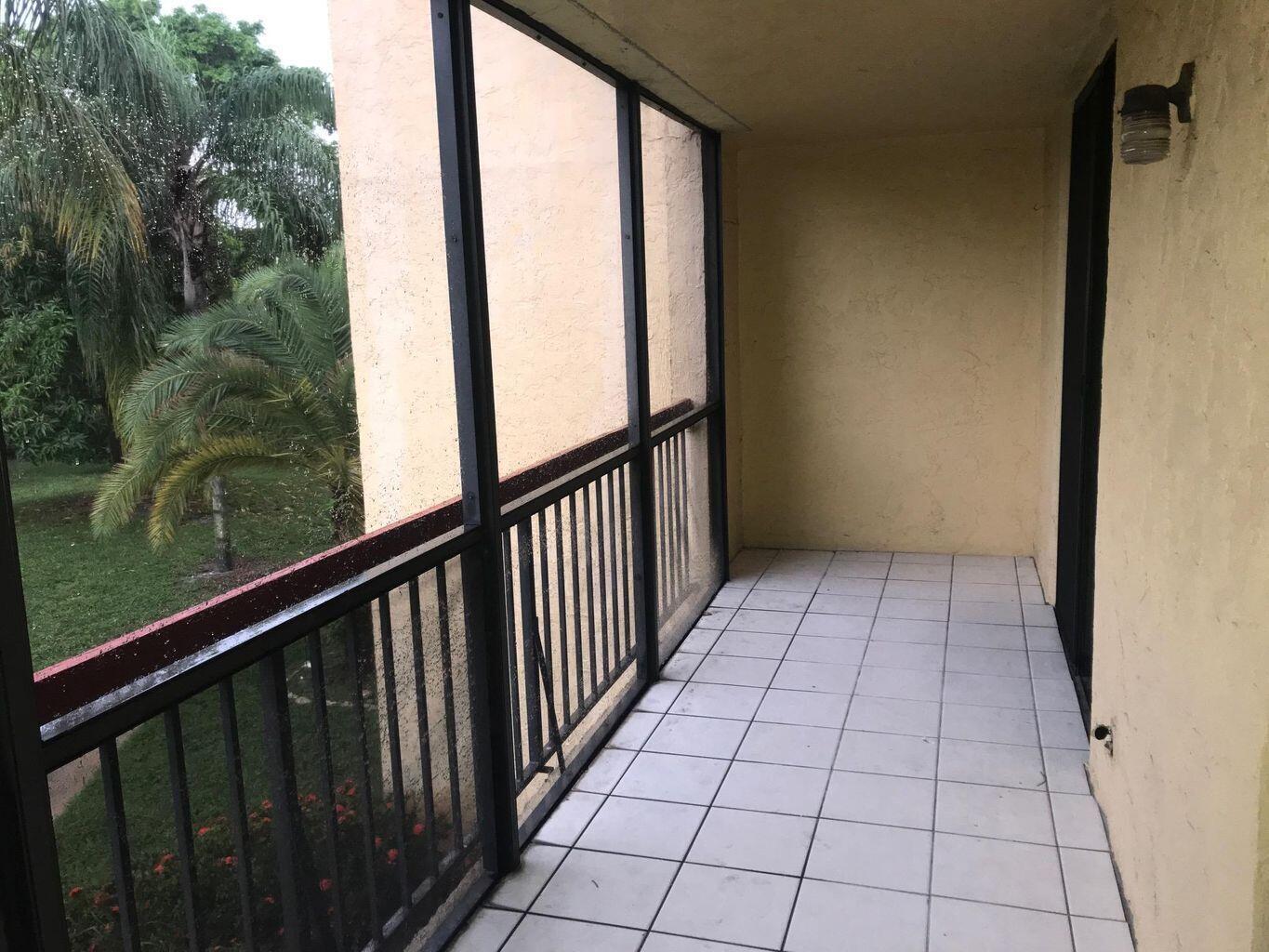 VISTA GARDENS I CONDO - Residential Lease