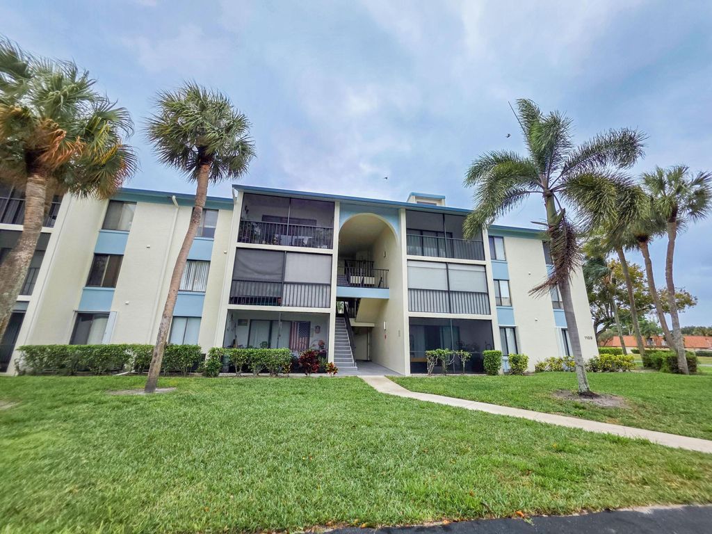 Photo of 1109 Green Pine Boulevard #H3, West Palm Beach, FL 33409 (MLS # B26004490)