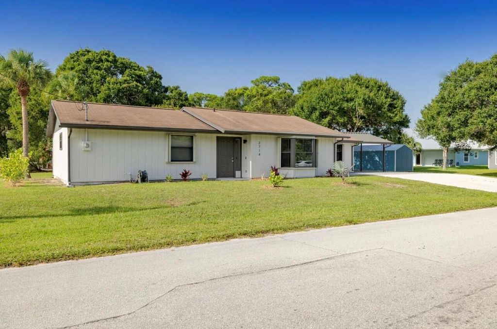 Photo of 2714 Rhode Island Avenue, Fort Pierce, FL 34947 (MLS # R11104852)