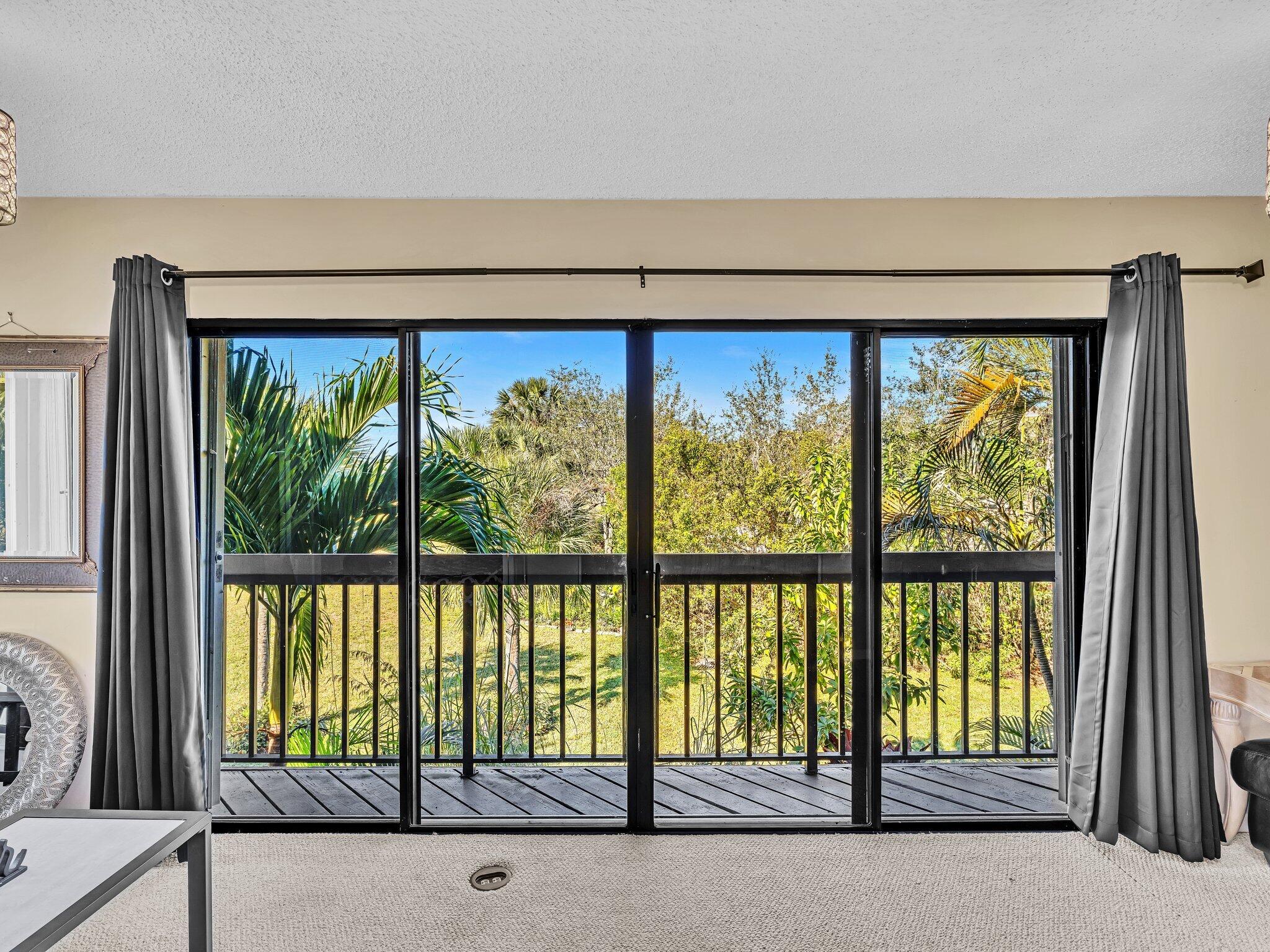 DUNBAR WOODS CONDO I II AND III IN OR4410P782, - Residential