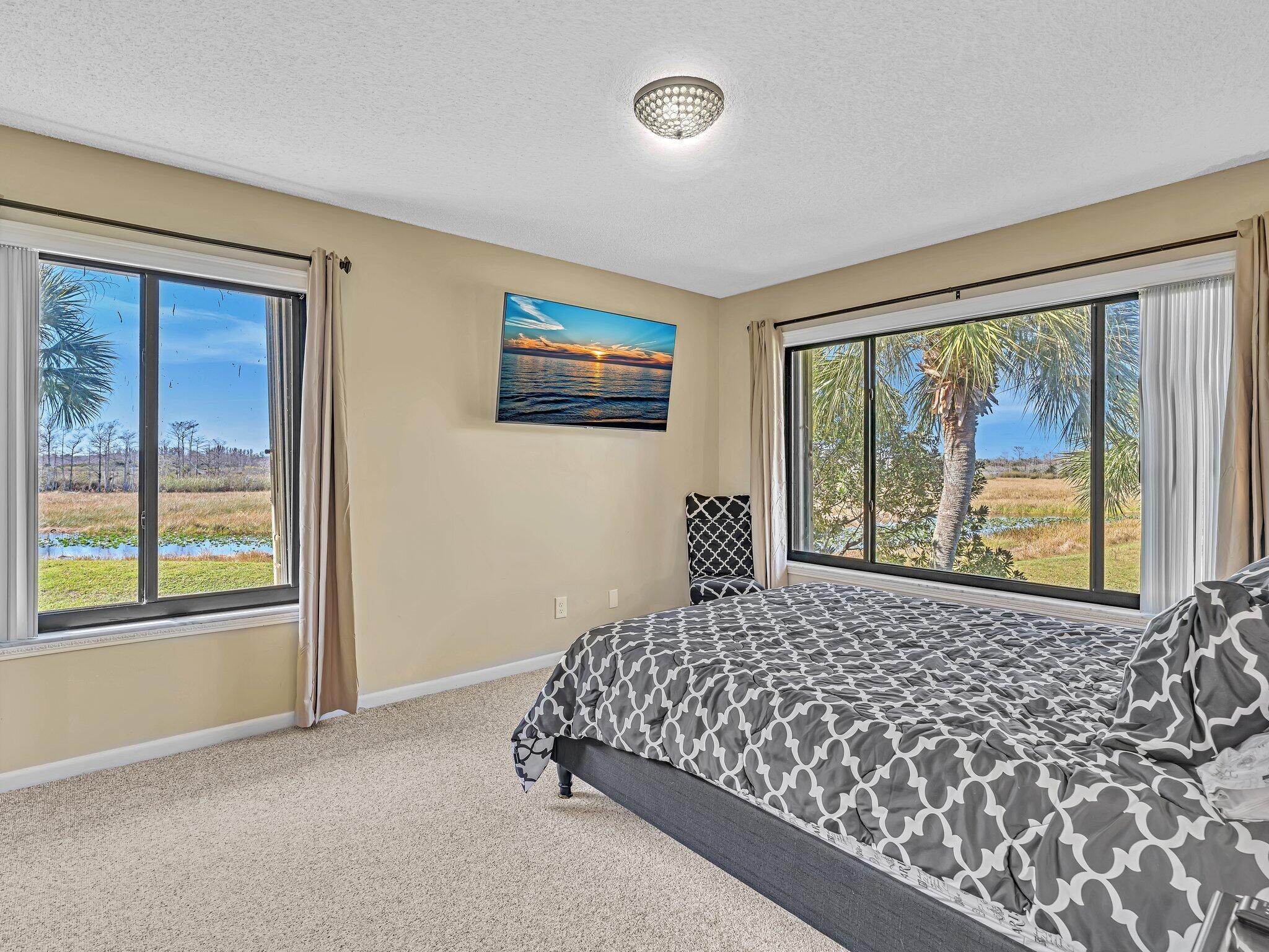 DUNBAR WOODS CONDO I II AND III IN OR4410P782, - Residential