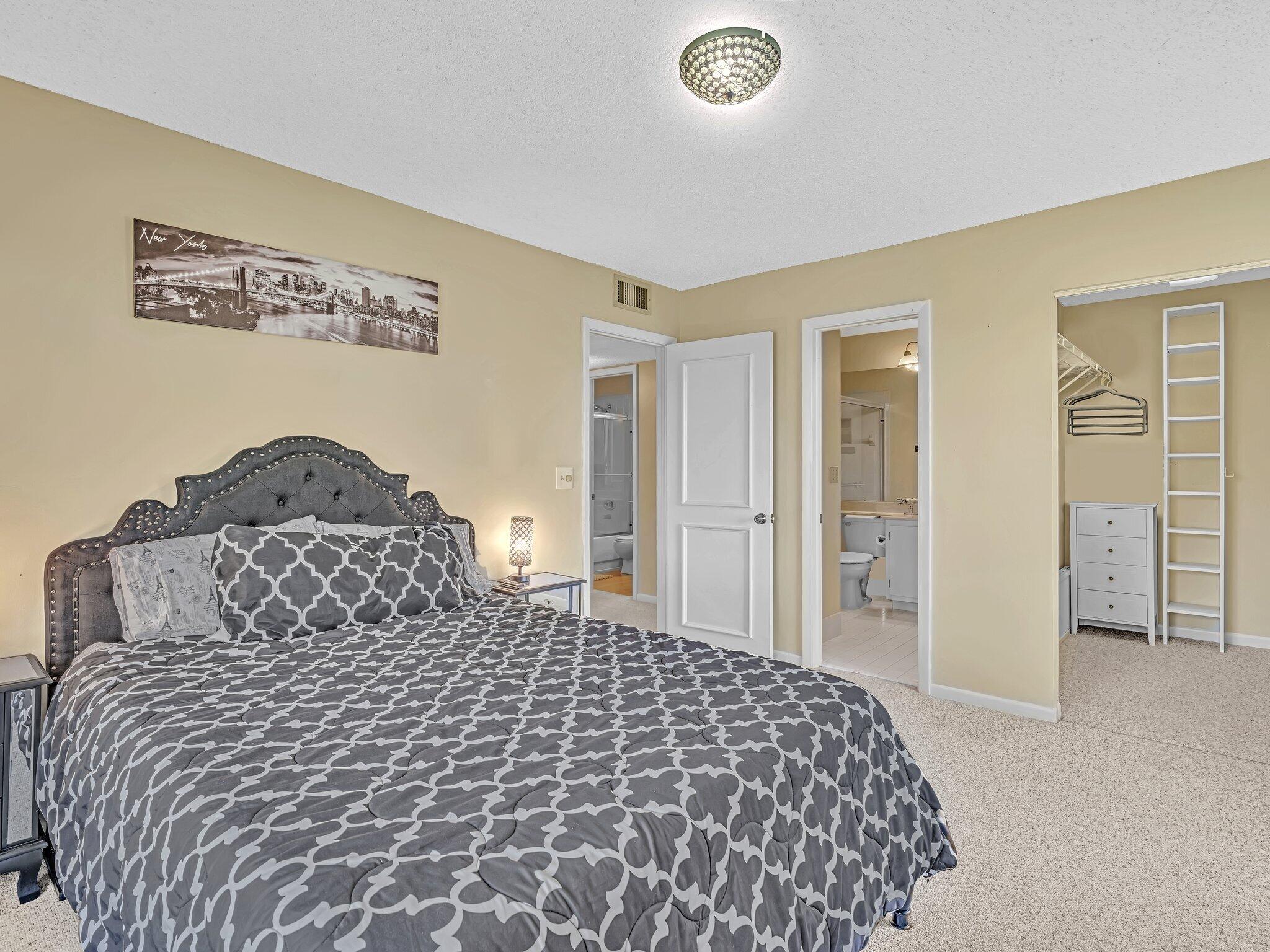 DUNBAR WOODS CONDO I II AND III IN OR4410P782, - Residential