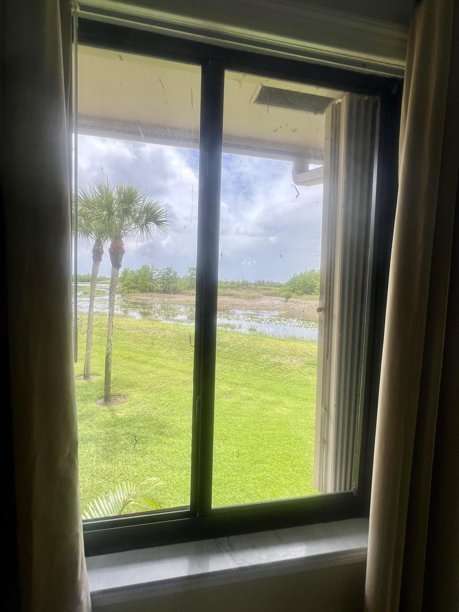DUNBAR WOODS CONDO I II AND III IN OR4410P782, - Residential