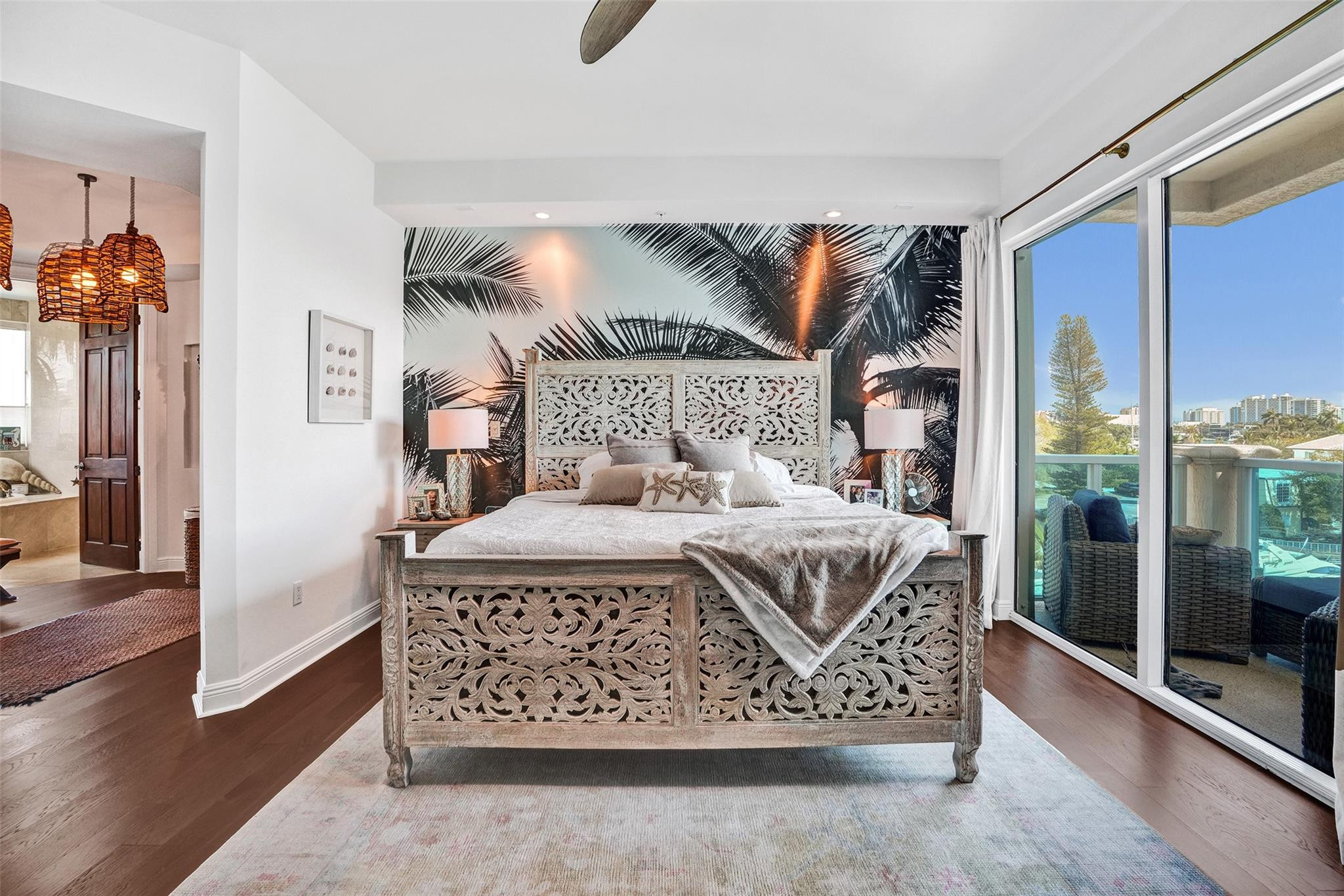 ARIA AT LAS OLAS - Residential