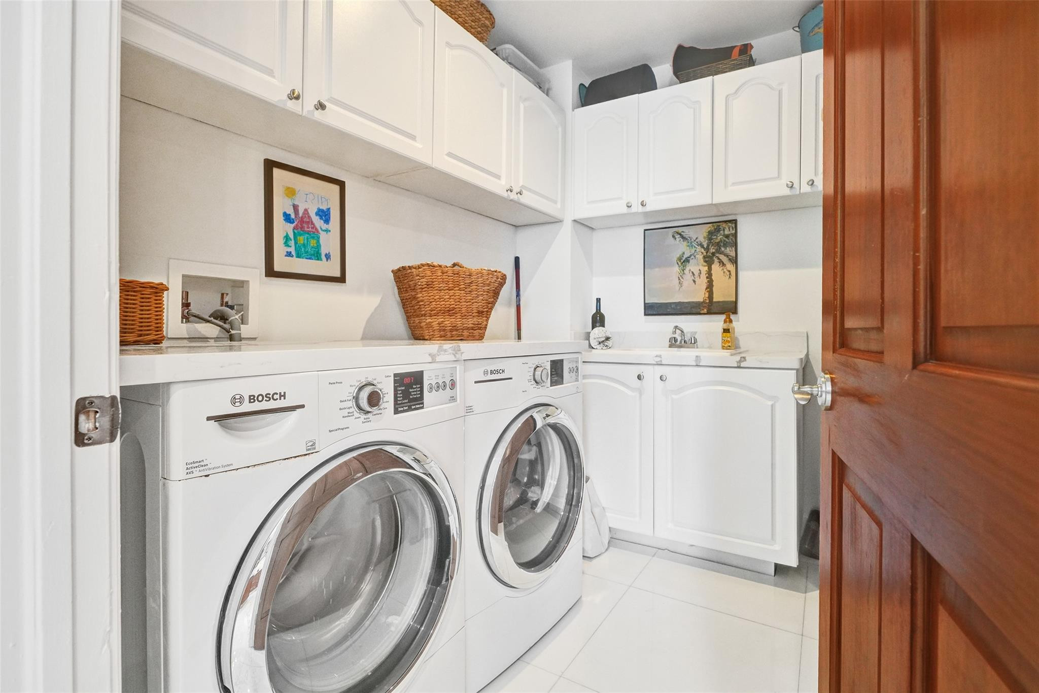 ARIA AT LAS OLAS - Residential