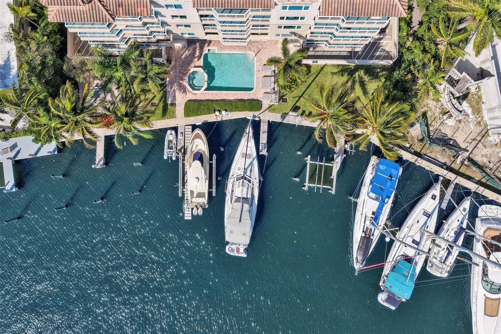 Photo of 516 Hendricks Isle #4A, Fort Lauderdale, FL 33301 (MLS # F10554946)