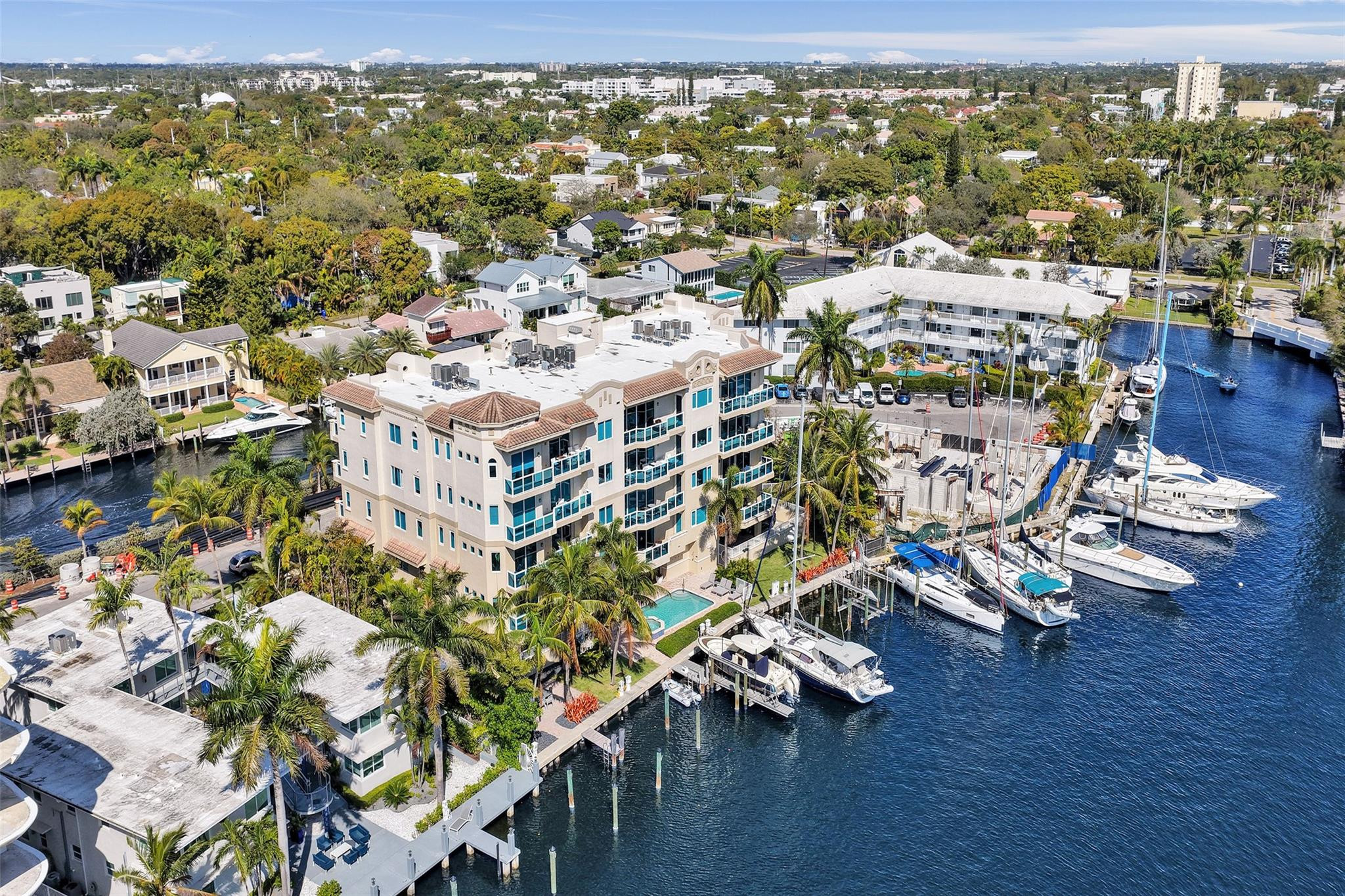 ARIA AT LAS OLAS - Residential