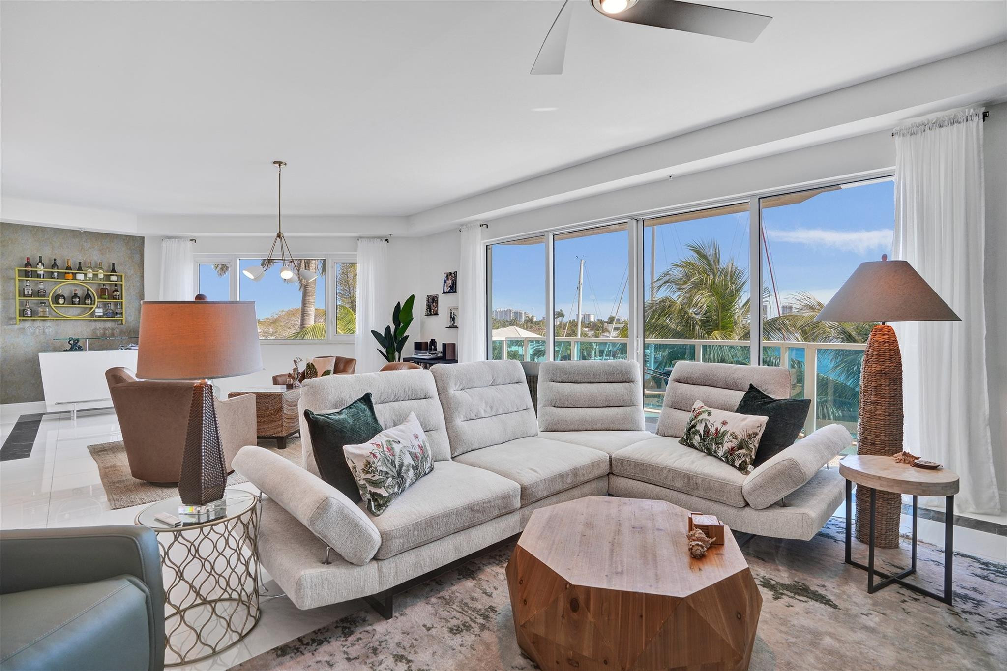 ARIA AT LAS OLAS - Residential