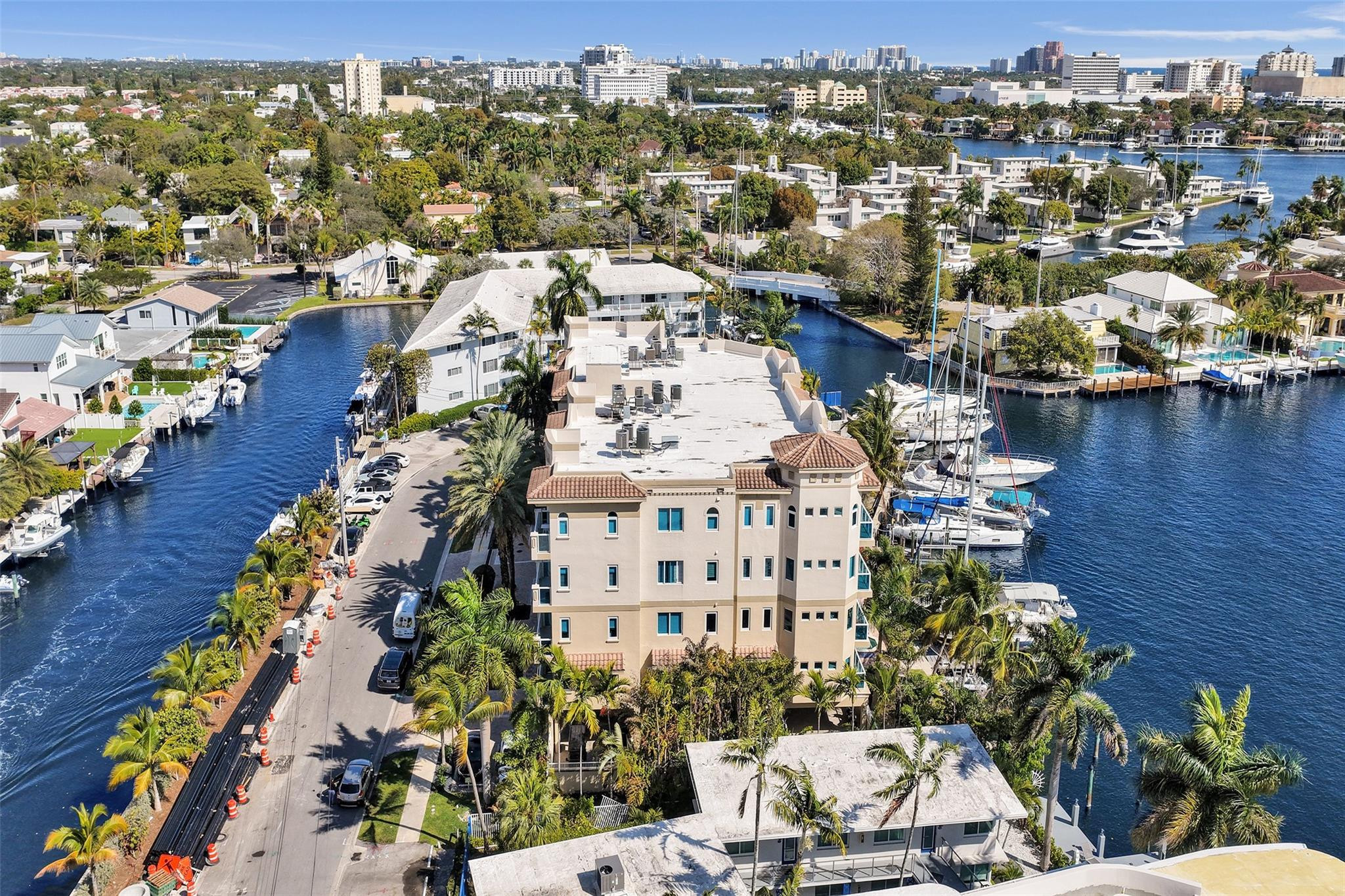 516 Hendricks Isle 4A