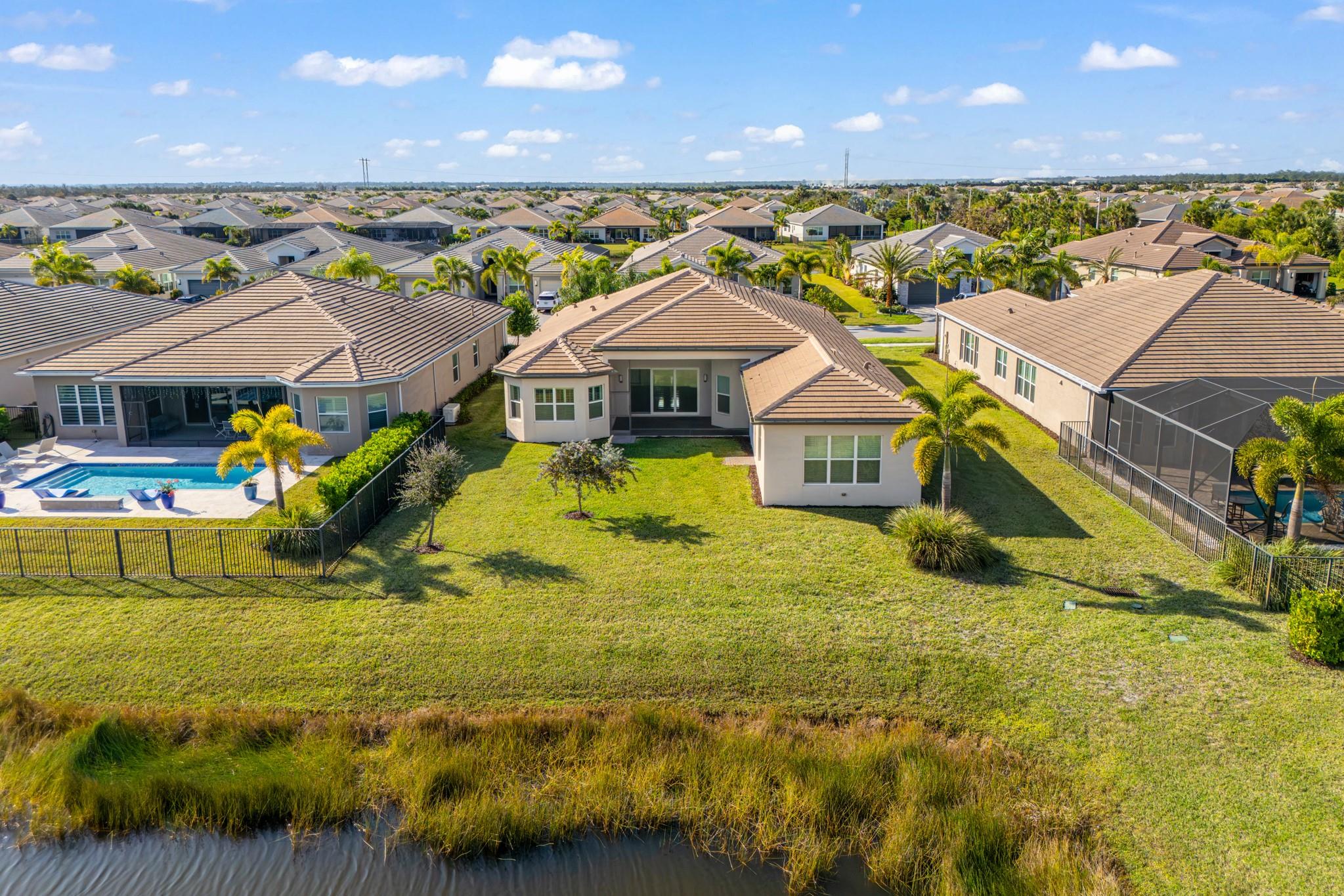 RIVERLAND - Residential