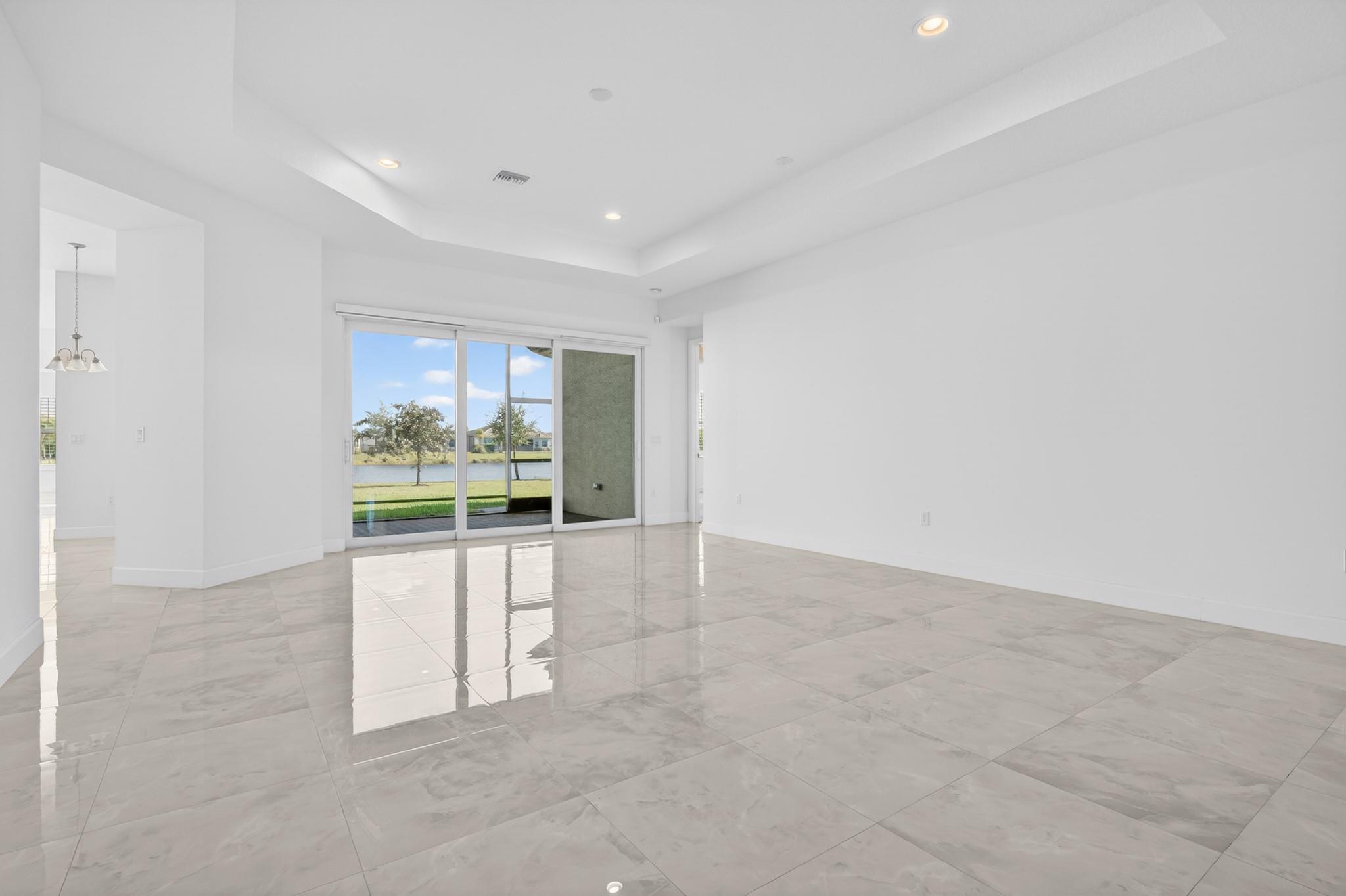 RIVERLAND - Residential