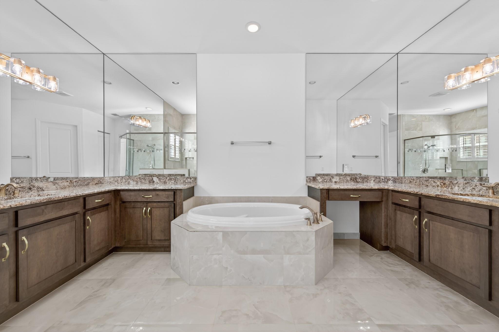 RIVERLAND - Residential