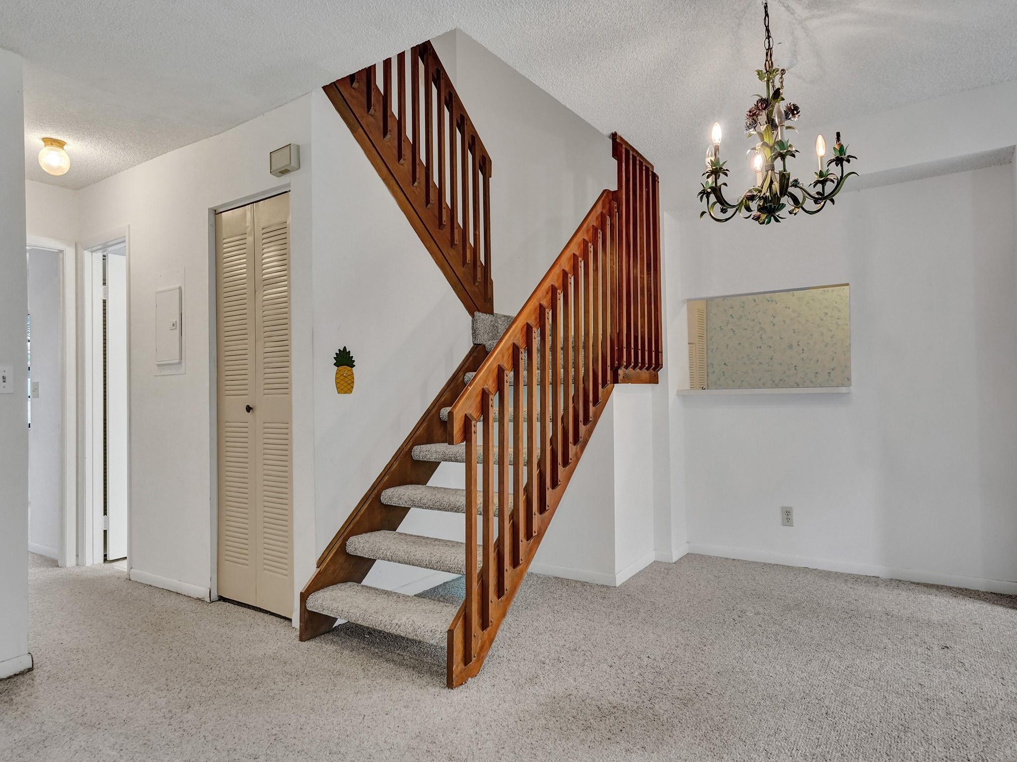 LAKEVIEW COURTS AT JACAR - Residential
