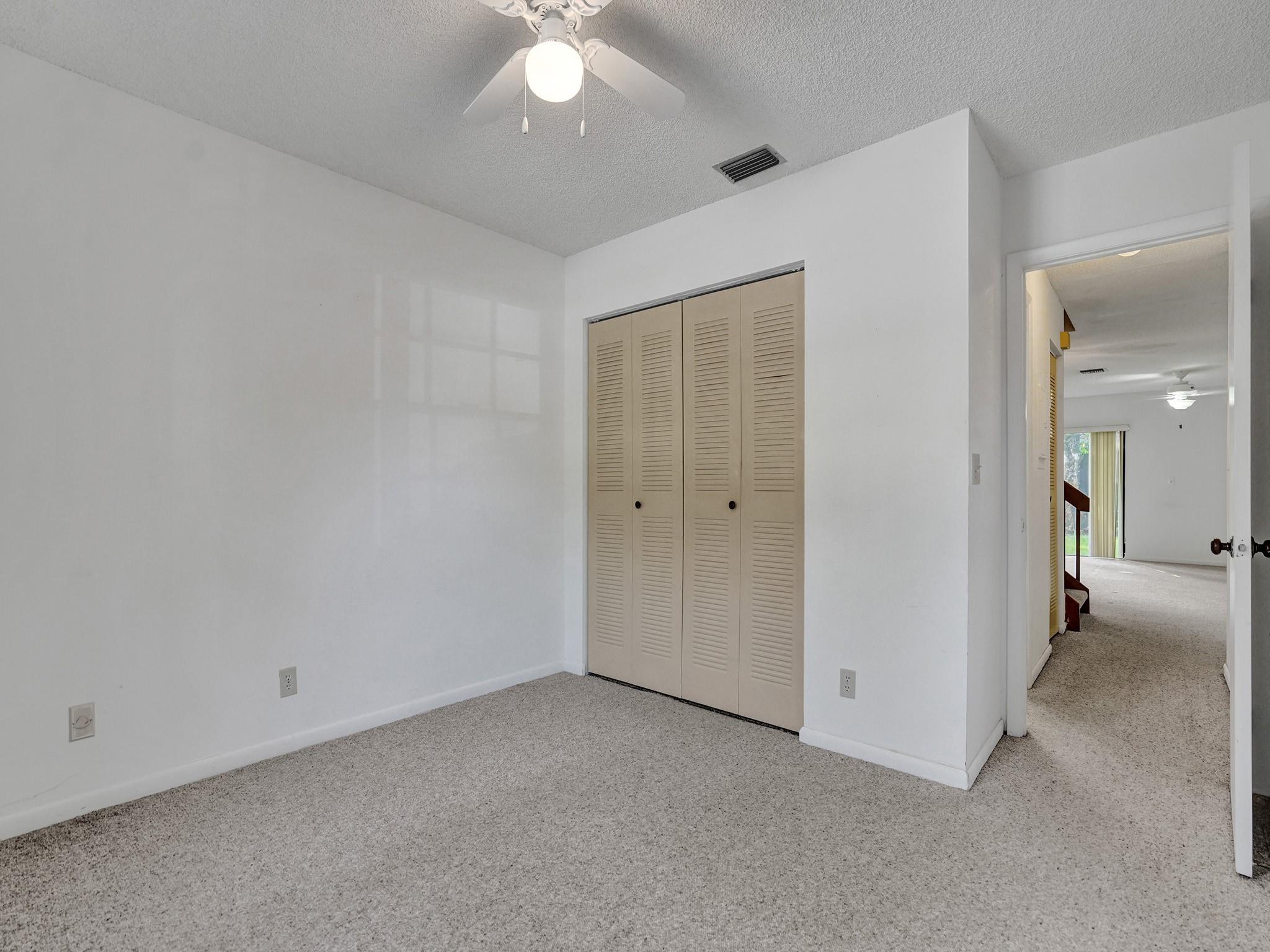 LAKEVIEW COURTS AT JACAR - Residential