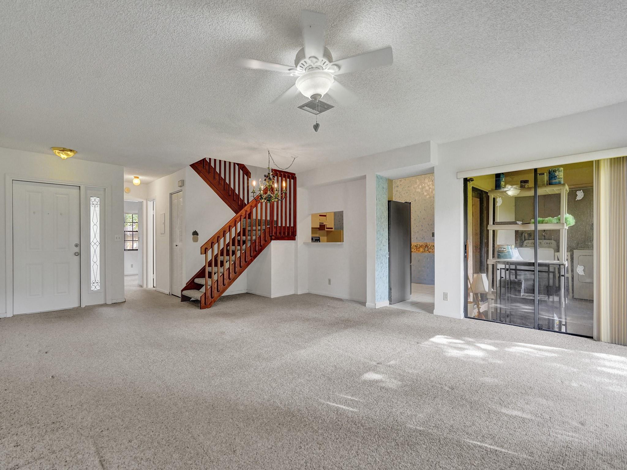 LAKEVIEW COURTS AT JACAR - Residential