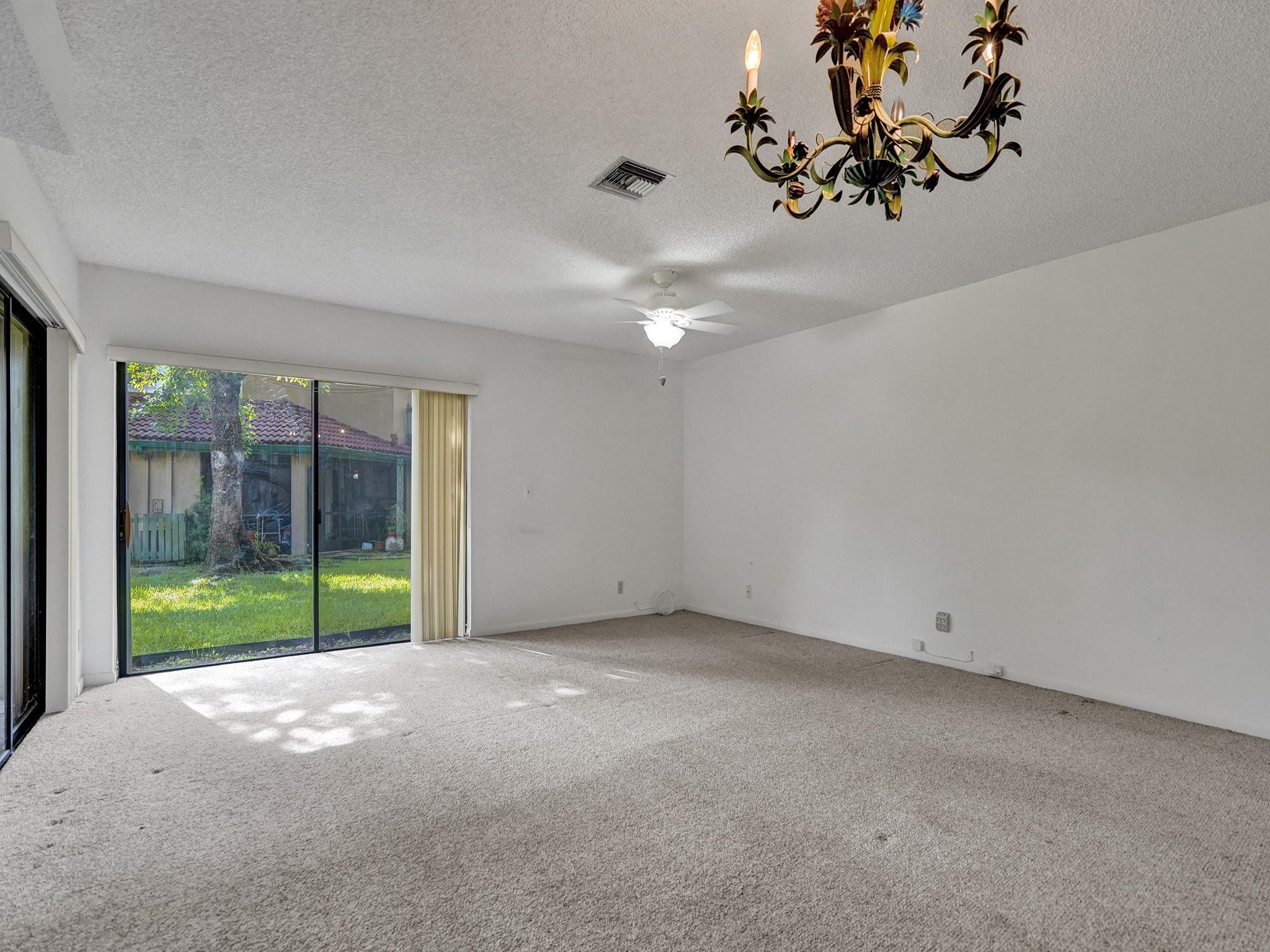LAKEVIEW COURTS AT JACAR - Residential