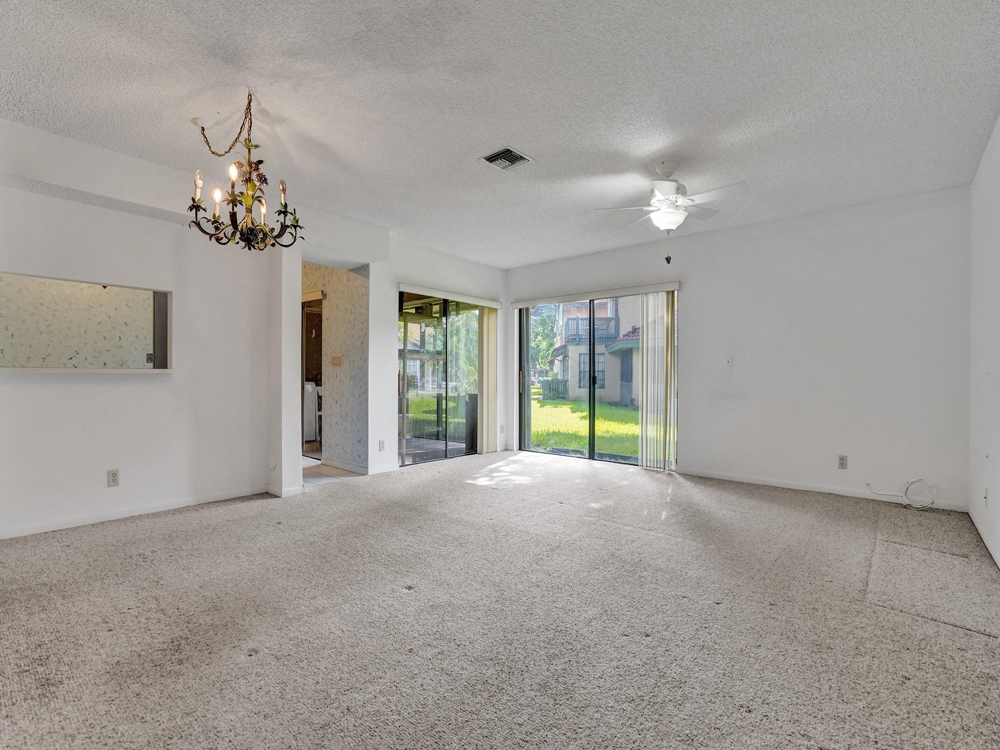 LAKEVIEW COURTS AT JACAR - Residential