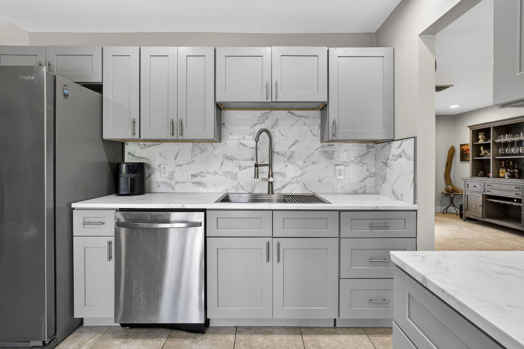 34-42-41~ N 241.5 FT OF S 4344.5 FT OF W 209 FT OF - Residential