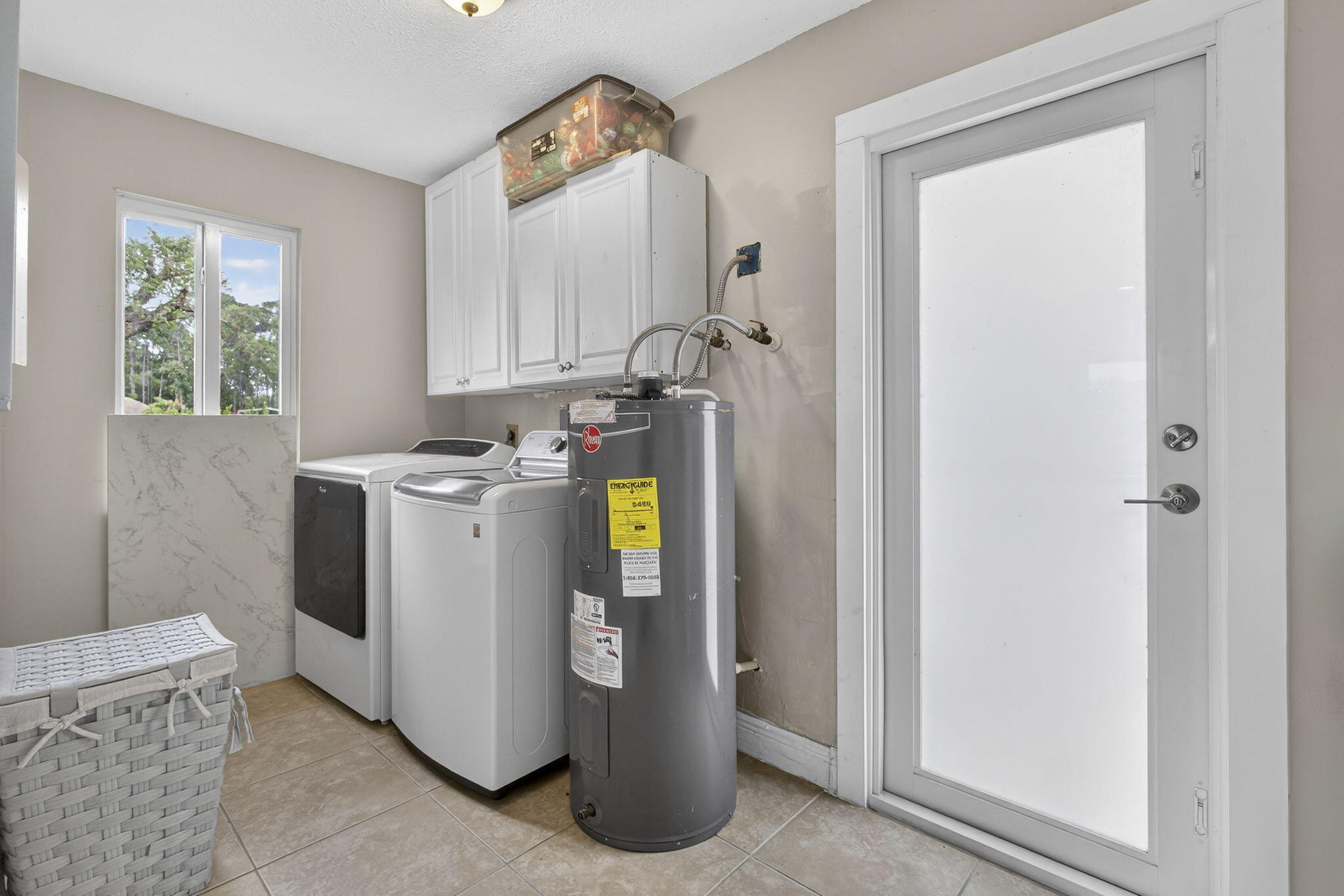 34-42-41~ N 241.5 FT OF S 4344.5 FT OF W 209 FT OF - Residential