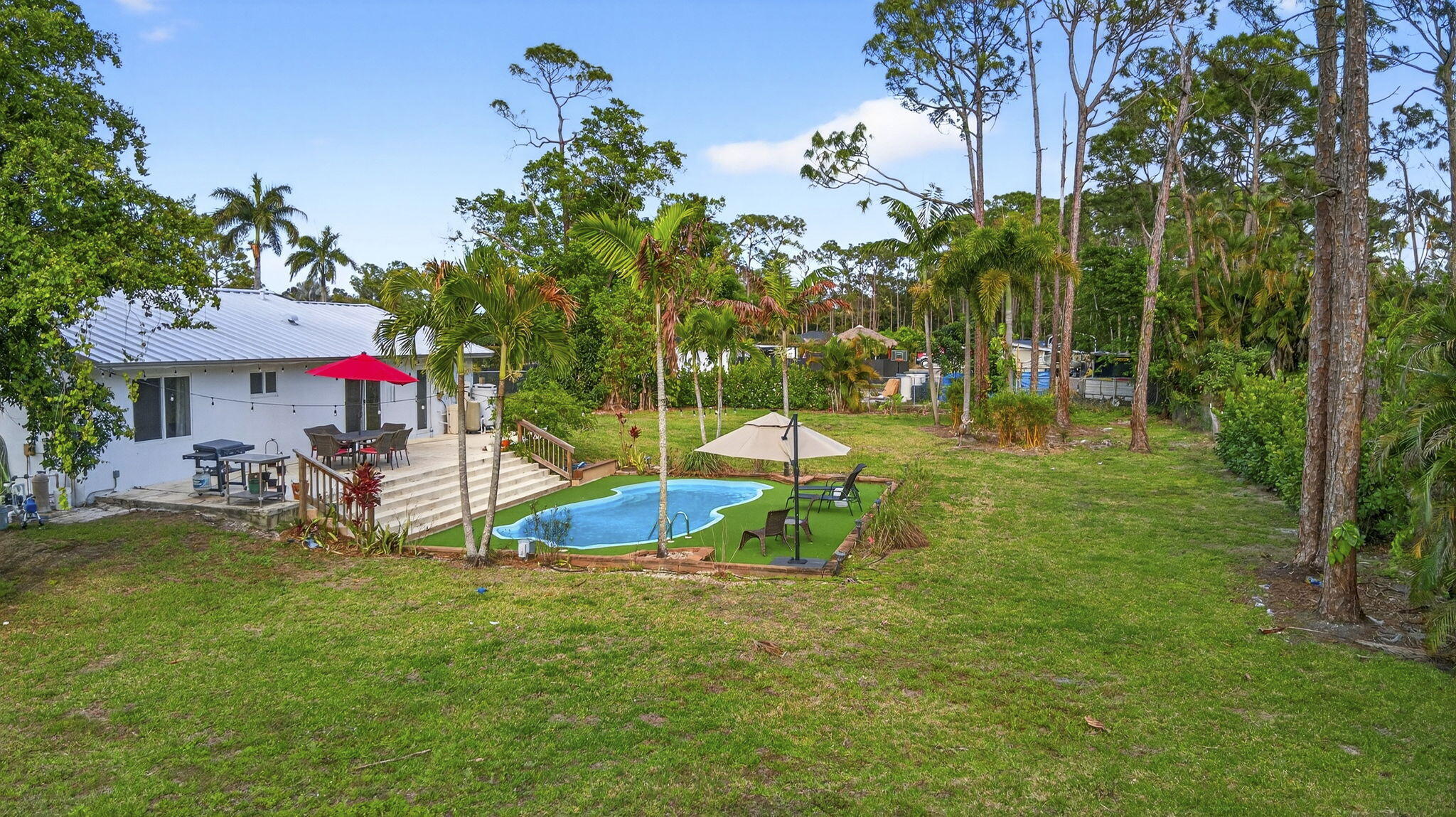 34-42-41~ N 241.5 FT OF S 4344.5 FT OF W 209 FT OF - Residential