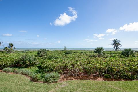 A home in Hutchinson Island