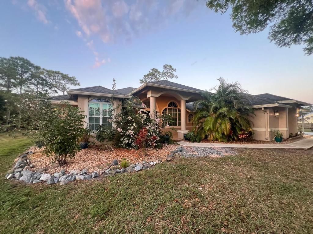 Photo of 17767 63rd Road N, Loxahatchee, FL 33470 (MLS # R11158623)