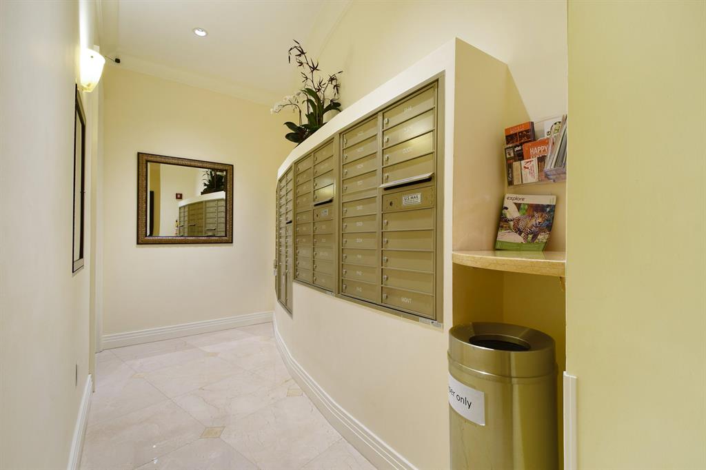 ESPLANADE GRANDE CONDO - Residential