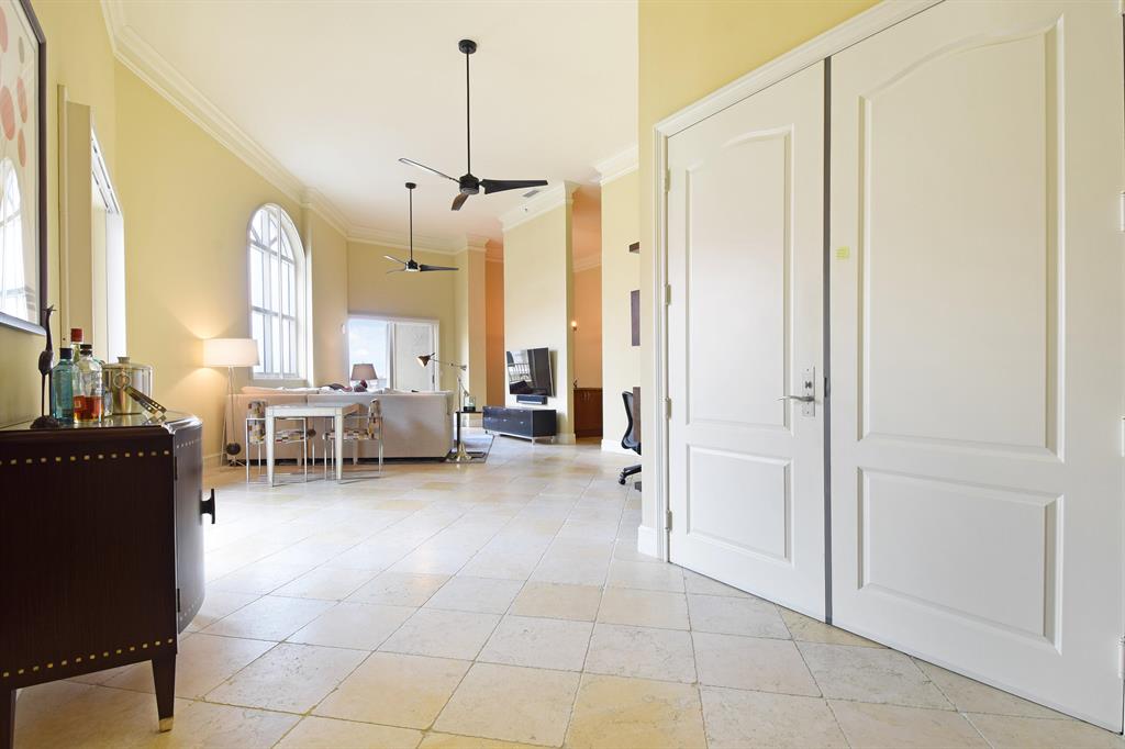 ESPLANADE GRANDE CONDO - Residential