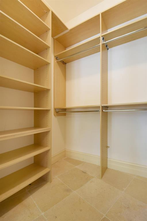 ESPLANADE GRANDE CONDO - Residential