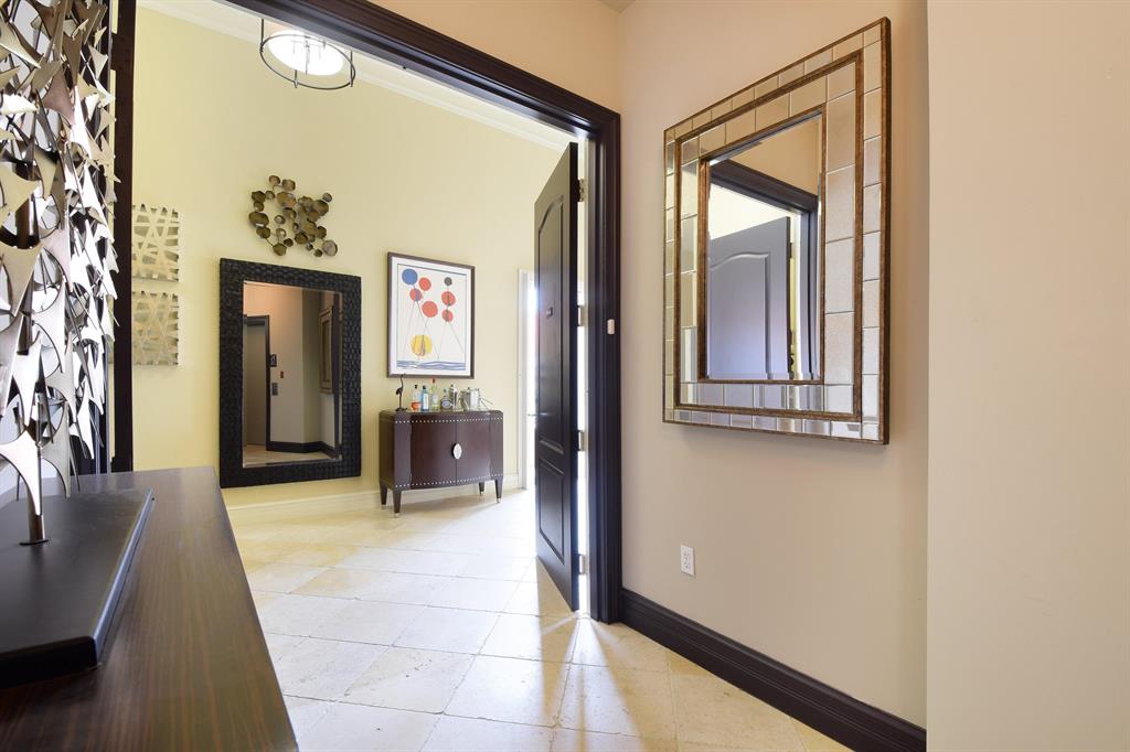 ESPLANADE GRANDE CONDO - Residential