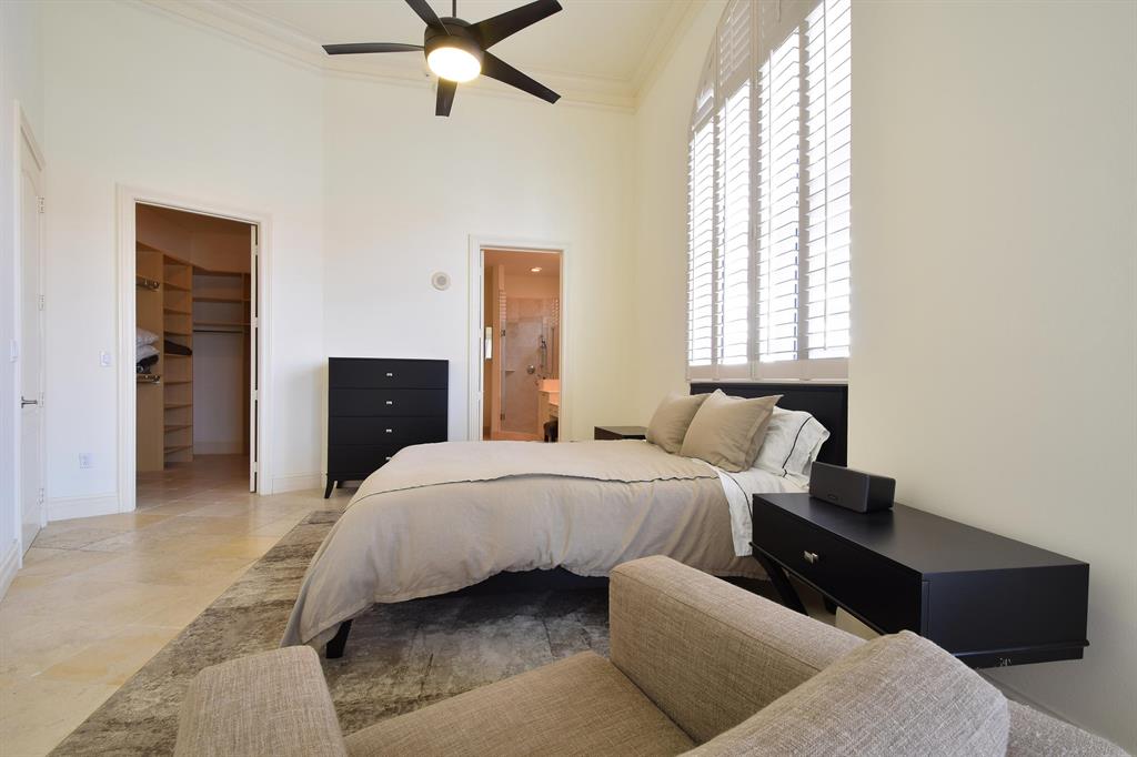 ESPLANADE GRANDE CONDO - Residential