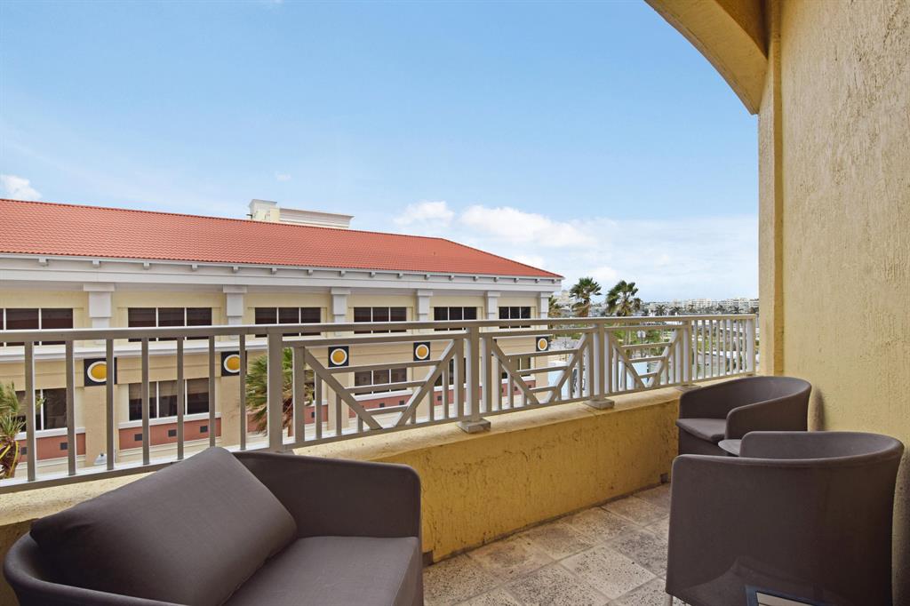 ESPLANADE GRANDE CONDO - Residential