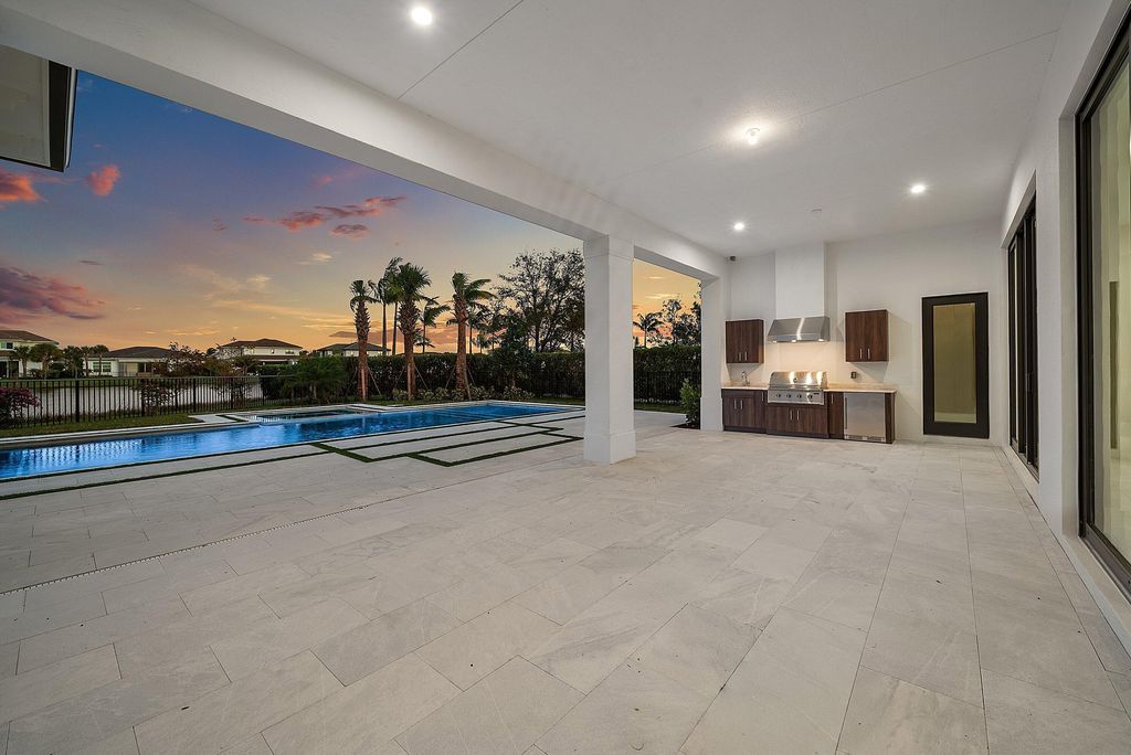 Photo of 9109 Coral Isles Circle, Palm Beach Gardens, FL 33412 (MLS # B26043588)