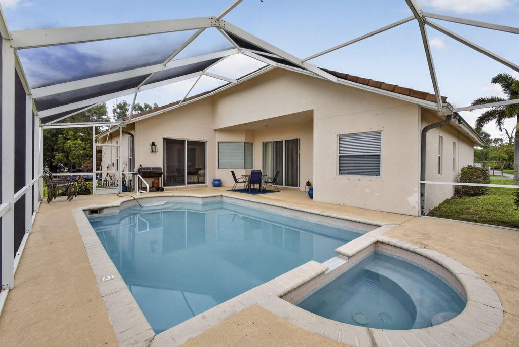 Photo of 15373 N 98th Trl Trail N, Jupiter, FL 33478 (MLS # B26017260)