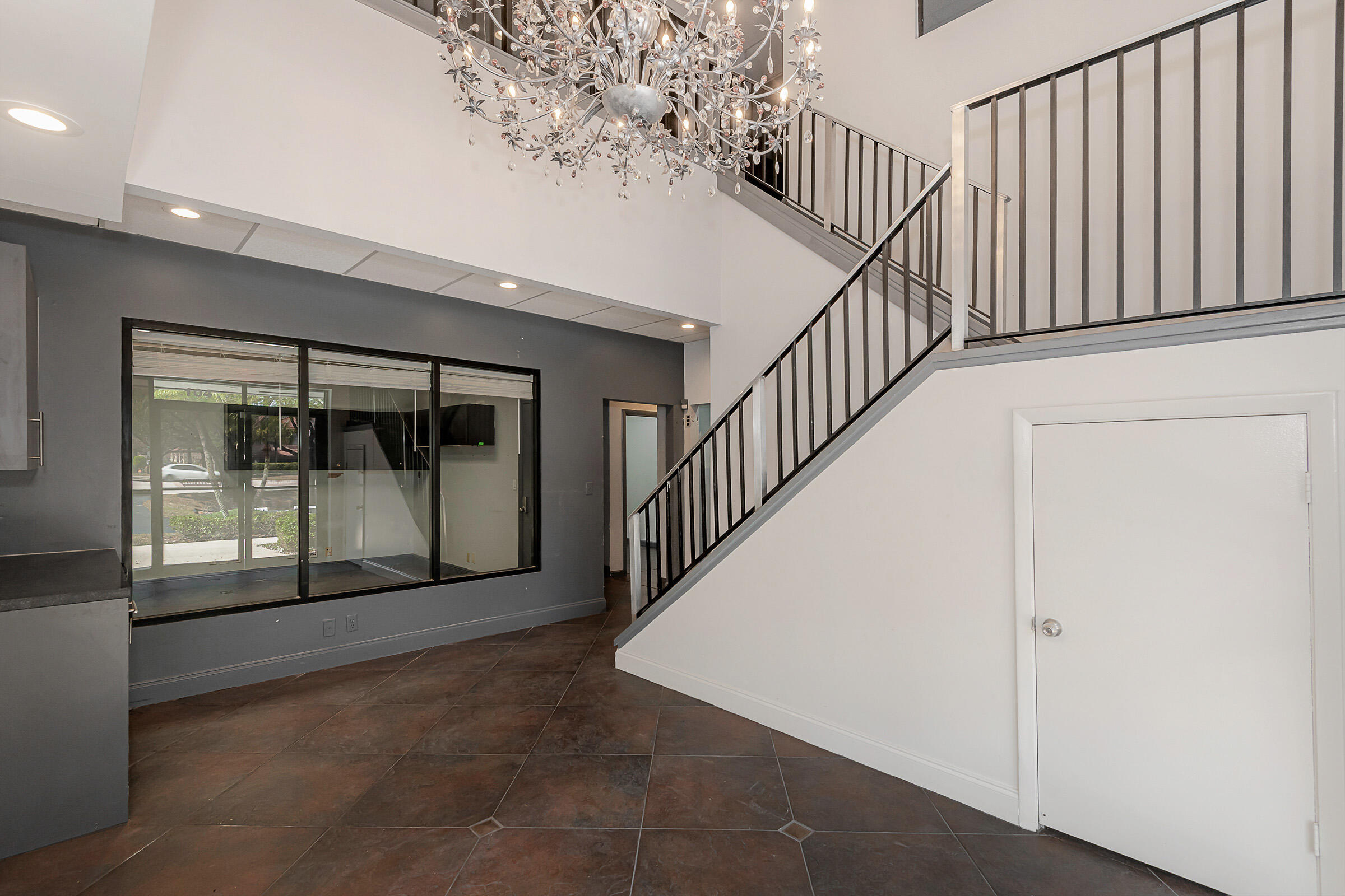 3650 Coral Ridge Drive 104
