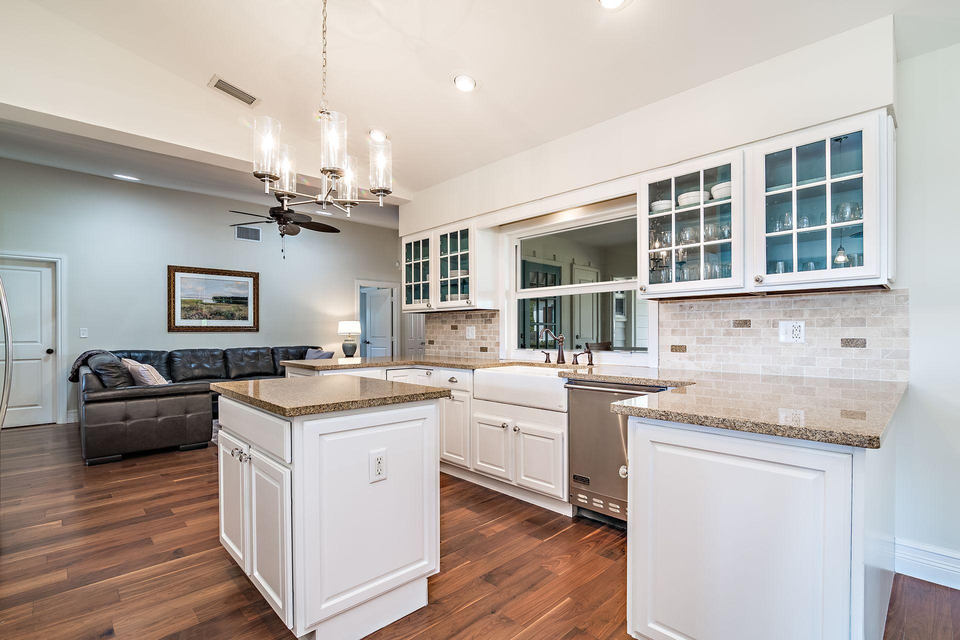 SADDLE TRAIL PARK OF WELLINGTON - Residential