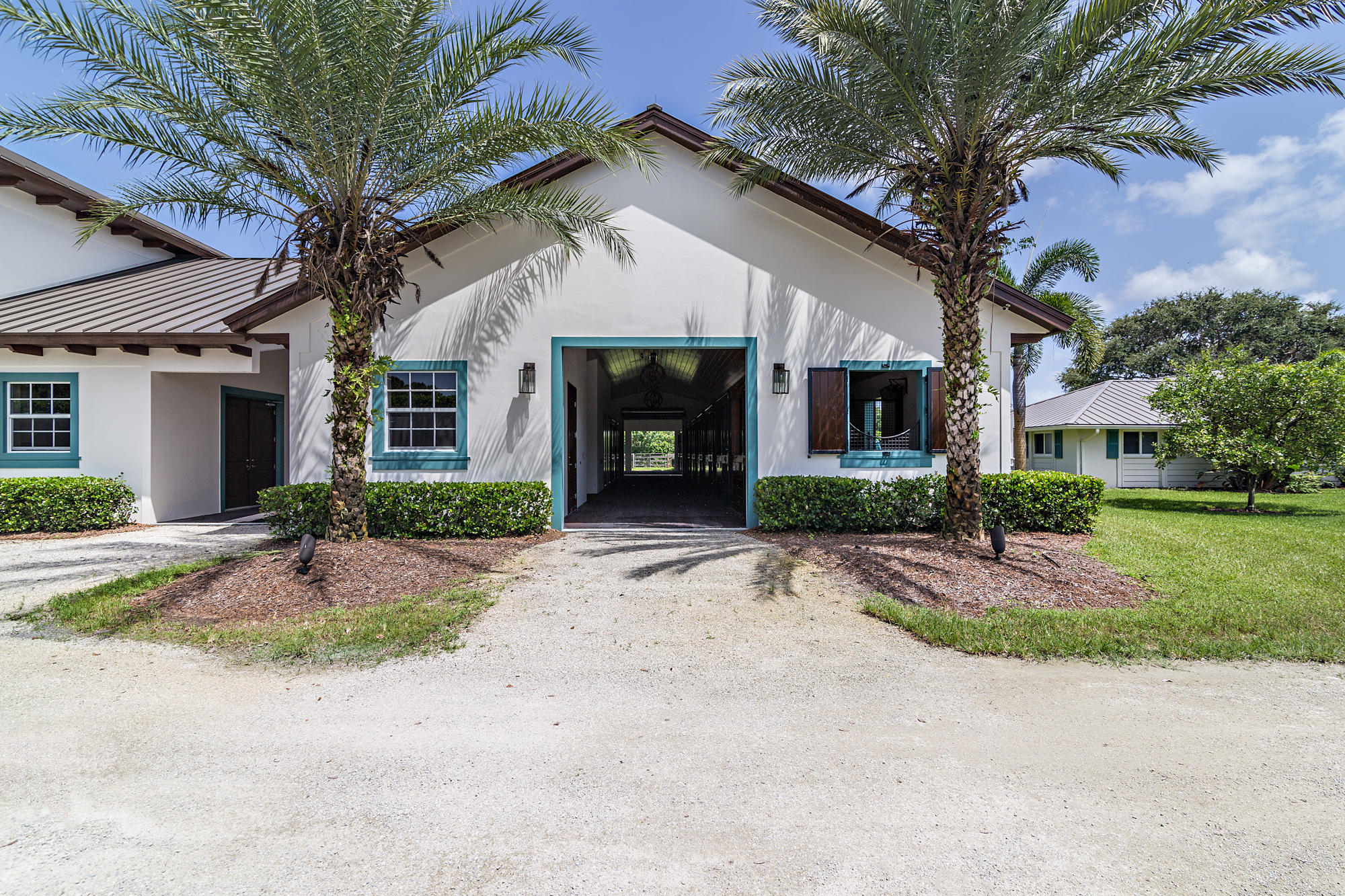 SADDLE TRAIL PARK OF WELLINGTON - Residential