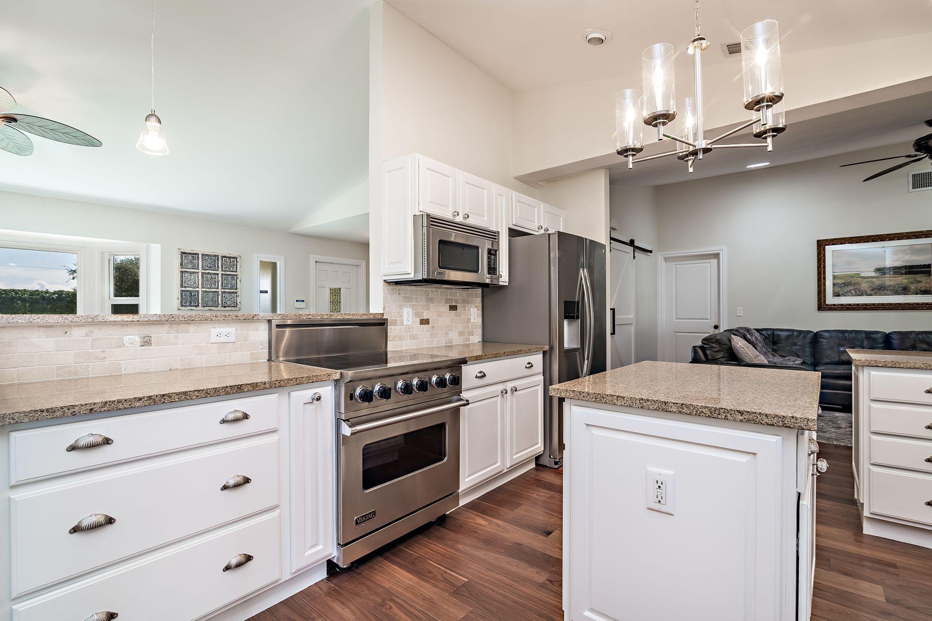 SADDLE TRAIL PARK OF WELLINGTON - Residential