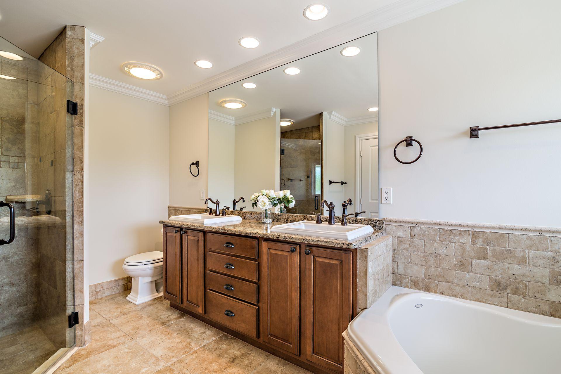 SADDLE TRAIL PARK OF WELLINGTON - Residential