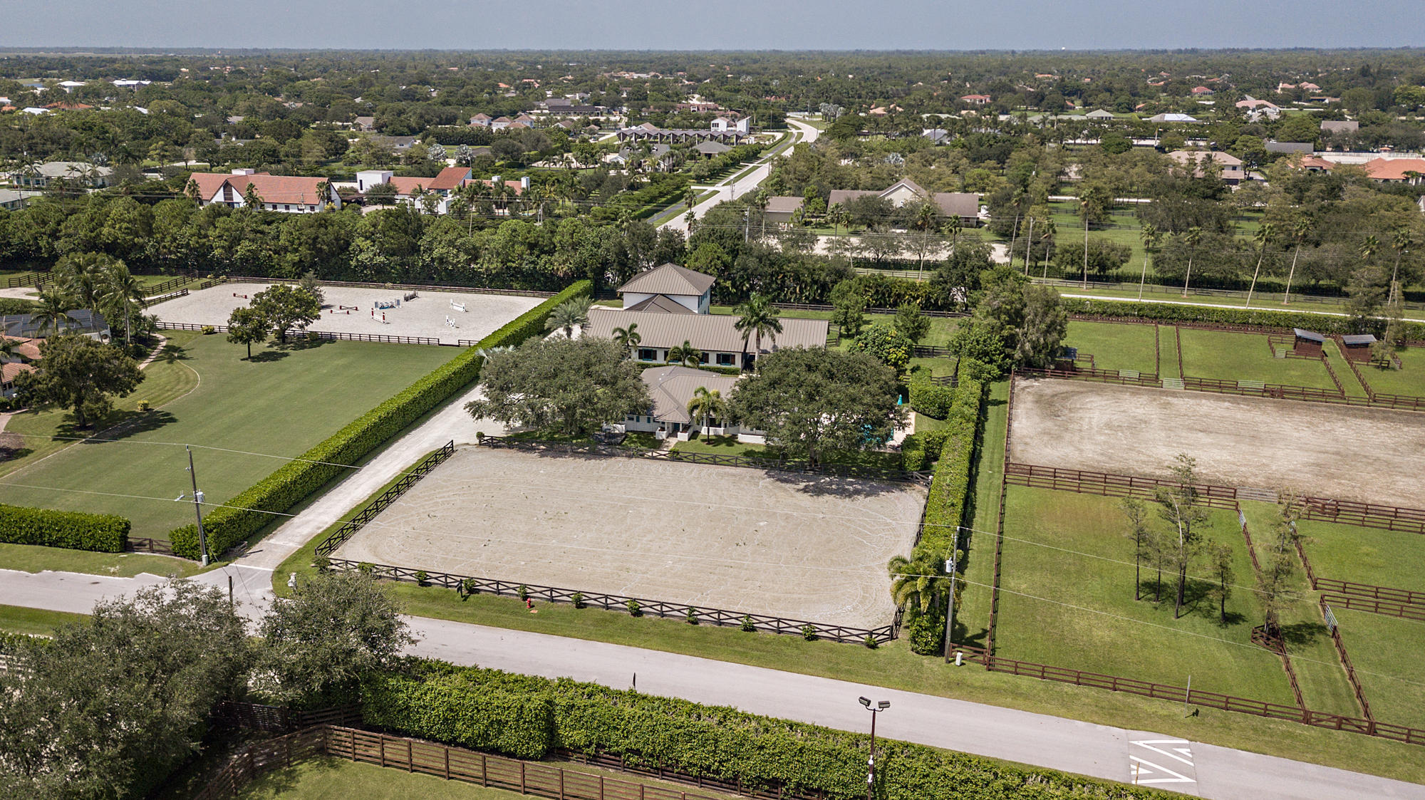 SADDLE TRAIL PARK OF WELLINGTON - Residential