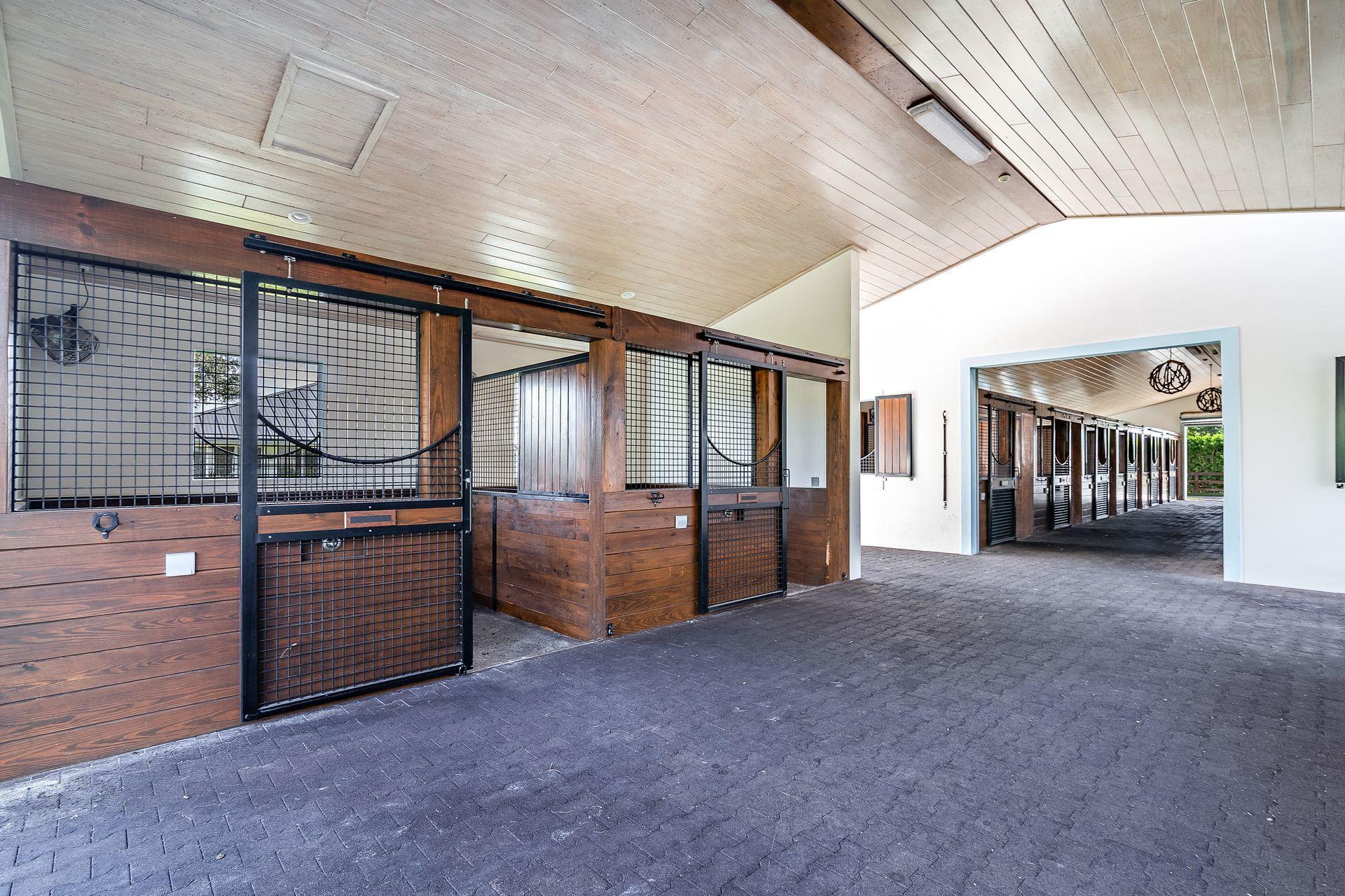 SADDLE TRAIL PARK OF WELLINGTON - Residential