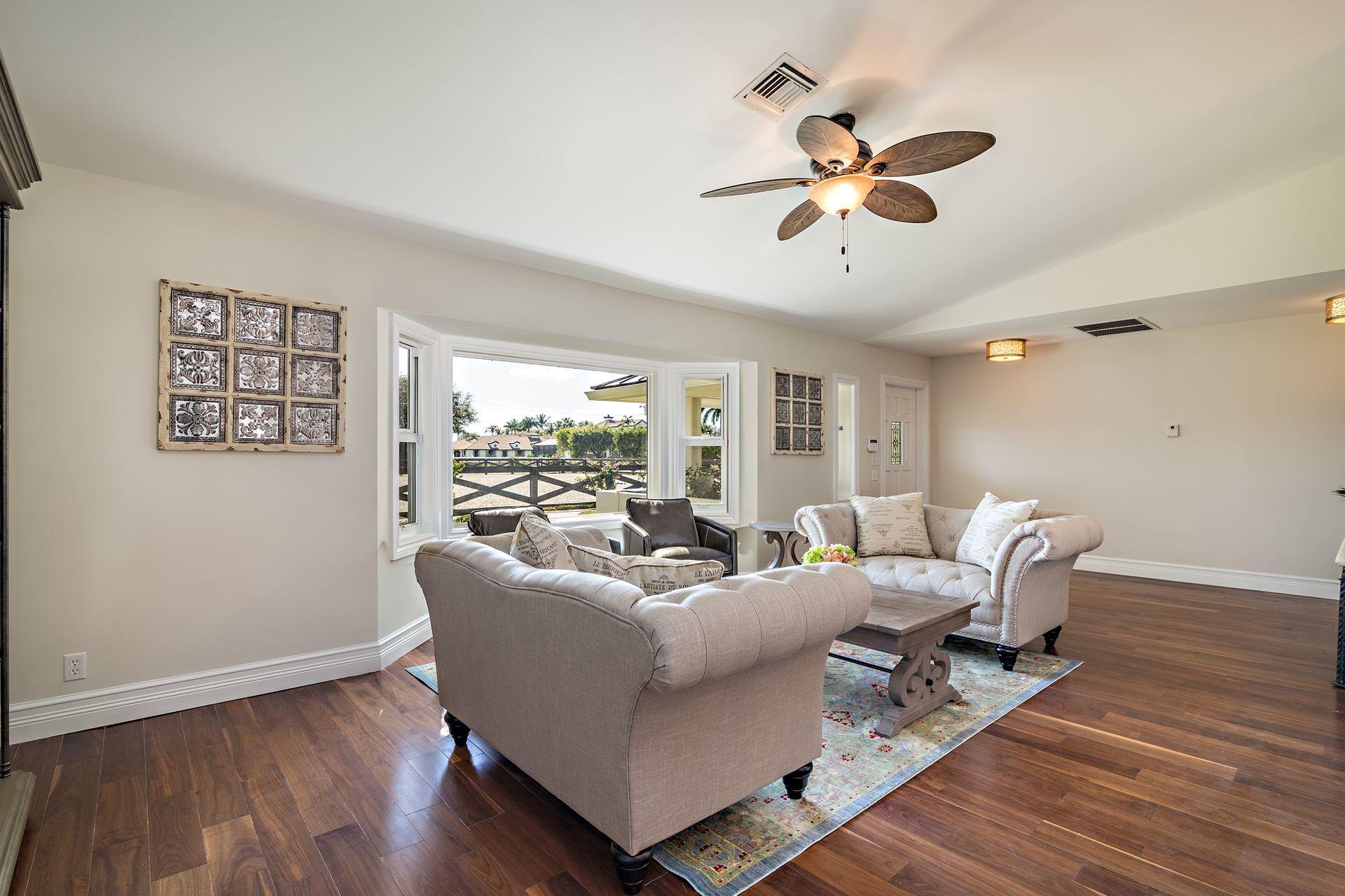 SADDLE TRAIL PARK OF WELLINGTON - Residential