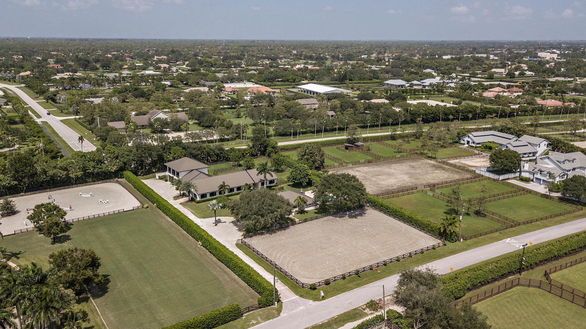 SADDLE TRAIL PARK OF WELLINGTON - Residential