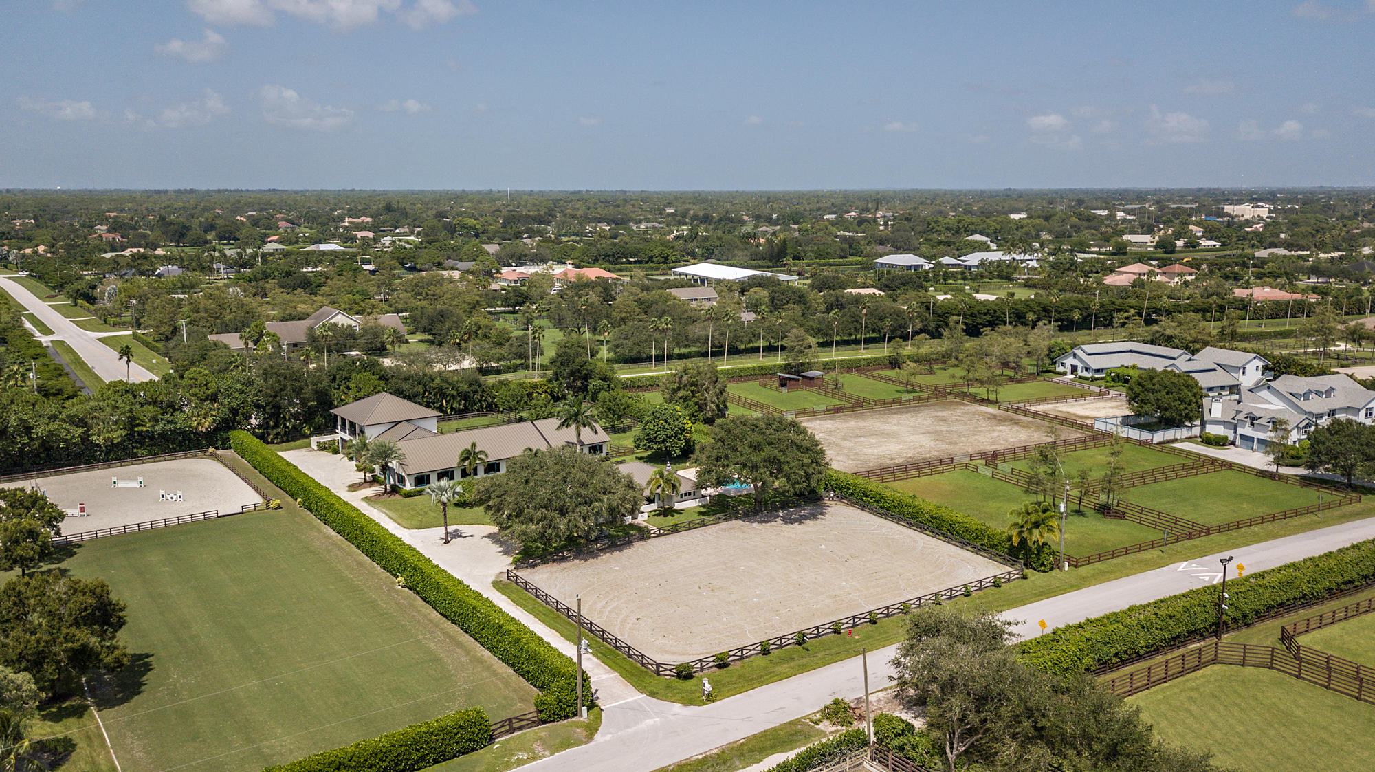 SADDLE TRAIL PARK OF WELLINGTON - Residential