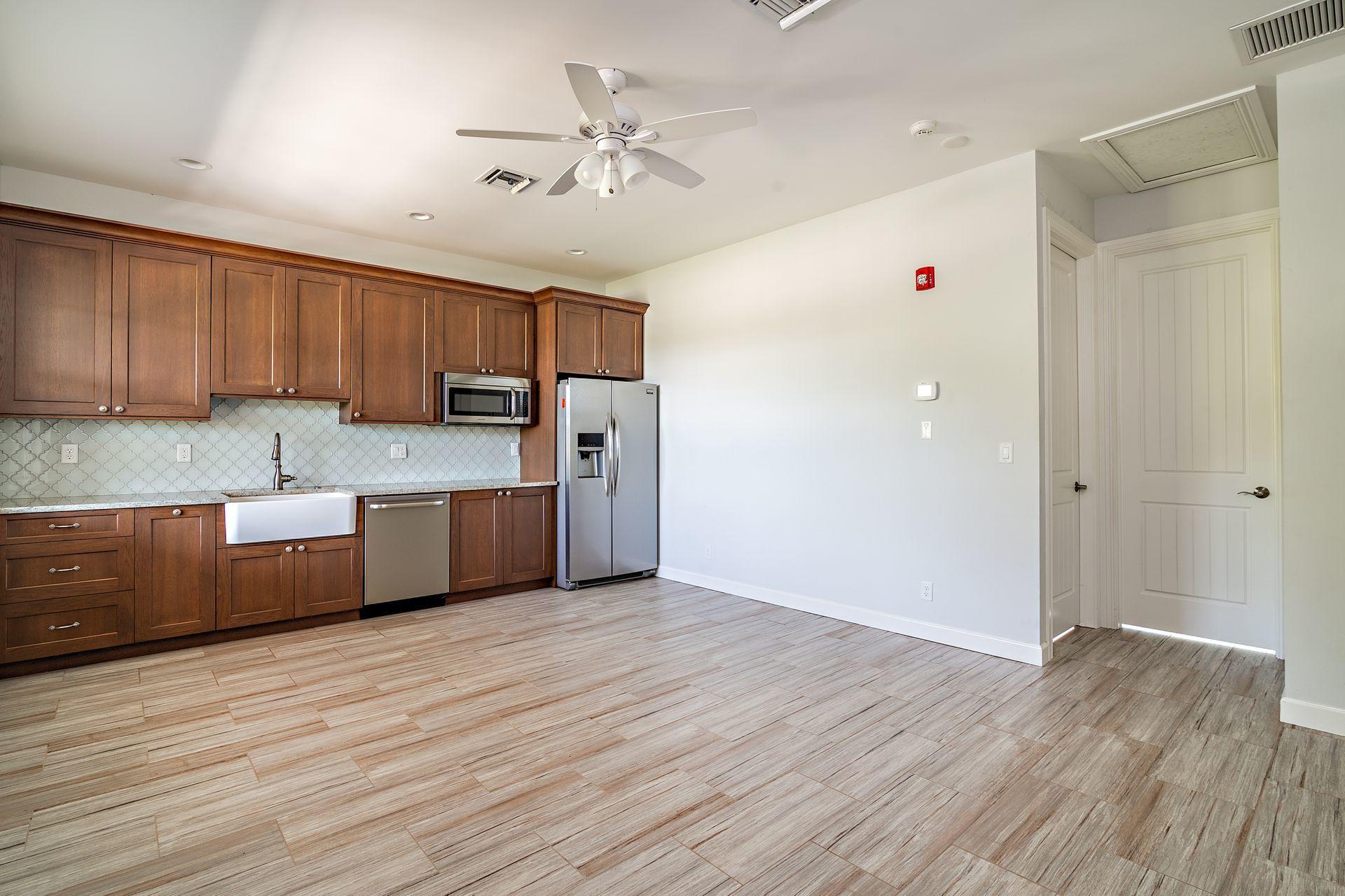 SADDLE TRAIL PARK OF WELLINGTON - Residential