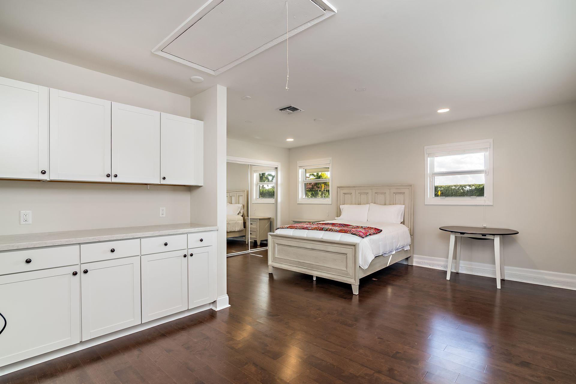 SADDLE TRAIL PARK OF WELLINGTON - Residential