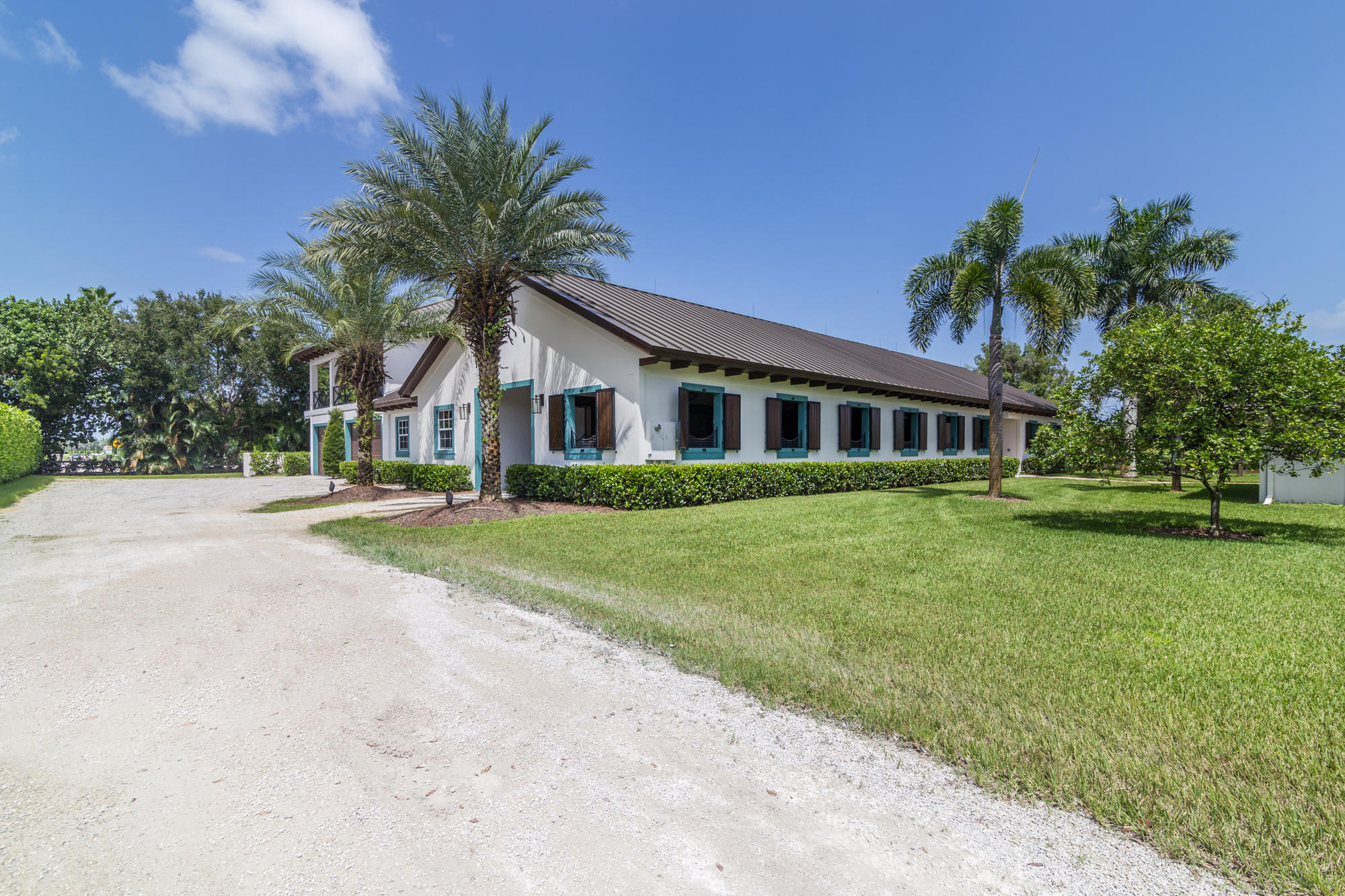 SADDLE TRAIL PARK OF WELLINGTON - Residential