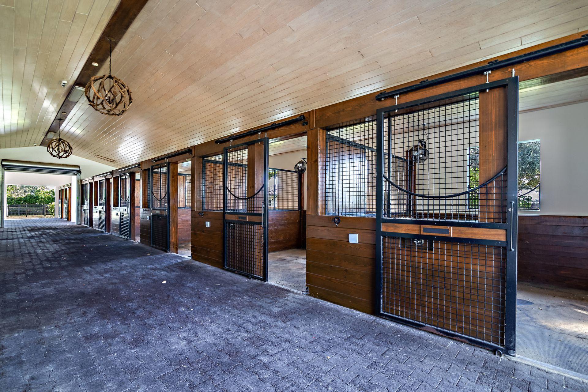 SADDLE TRAIL PARK OF WELLINGTON - Residential