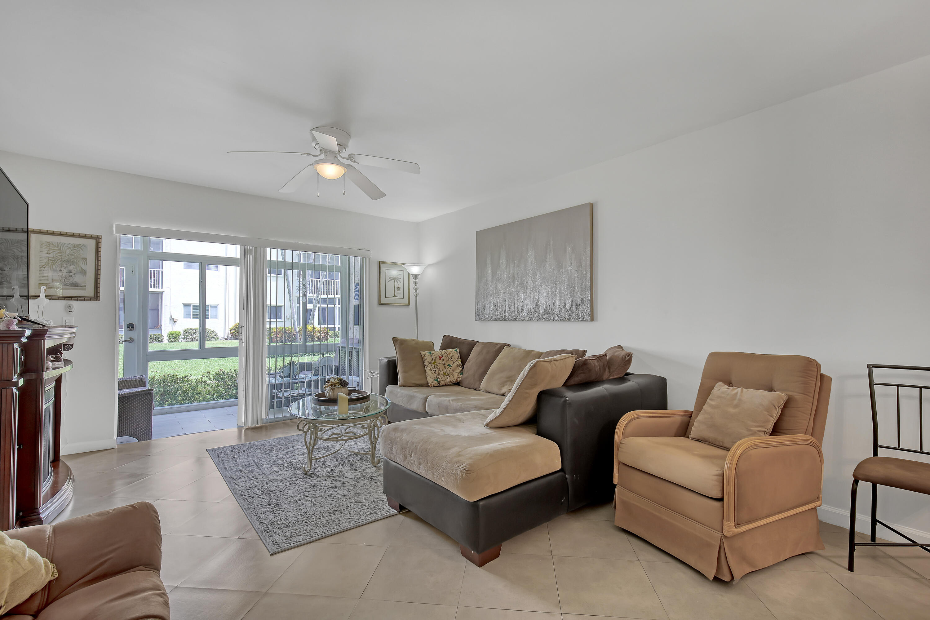 SNUG HARBOR GARDENS CONDO - Residential