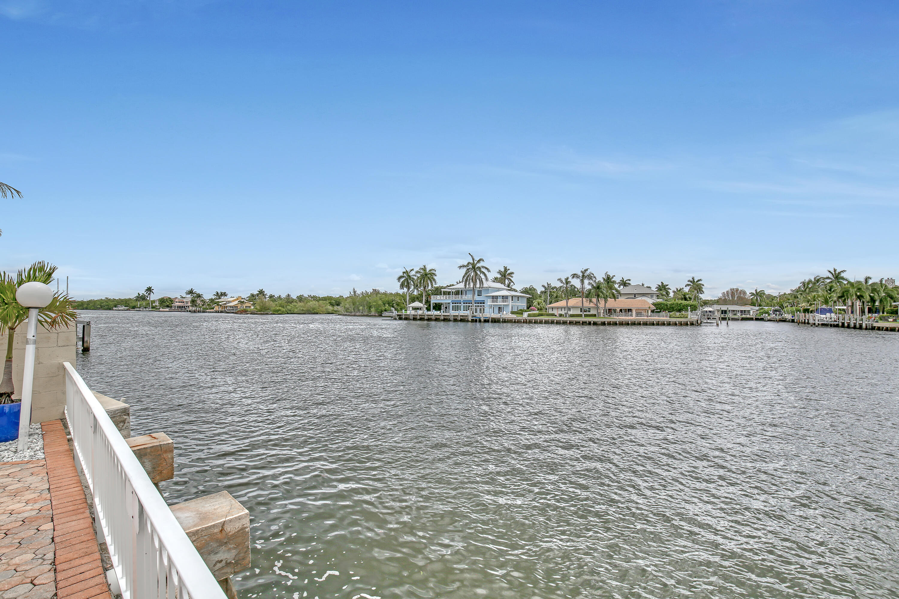 SNUG HARBOR GARDENS CONDO - Residential